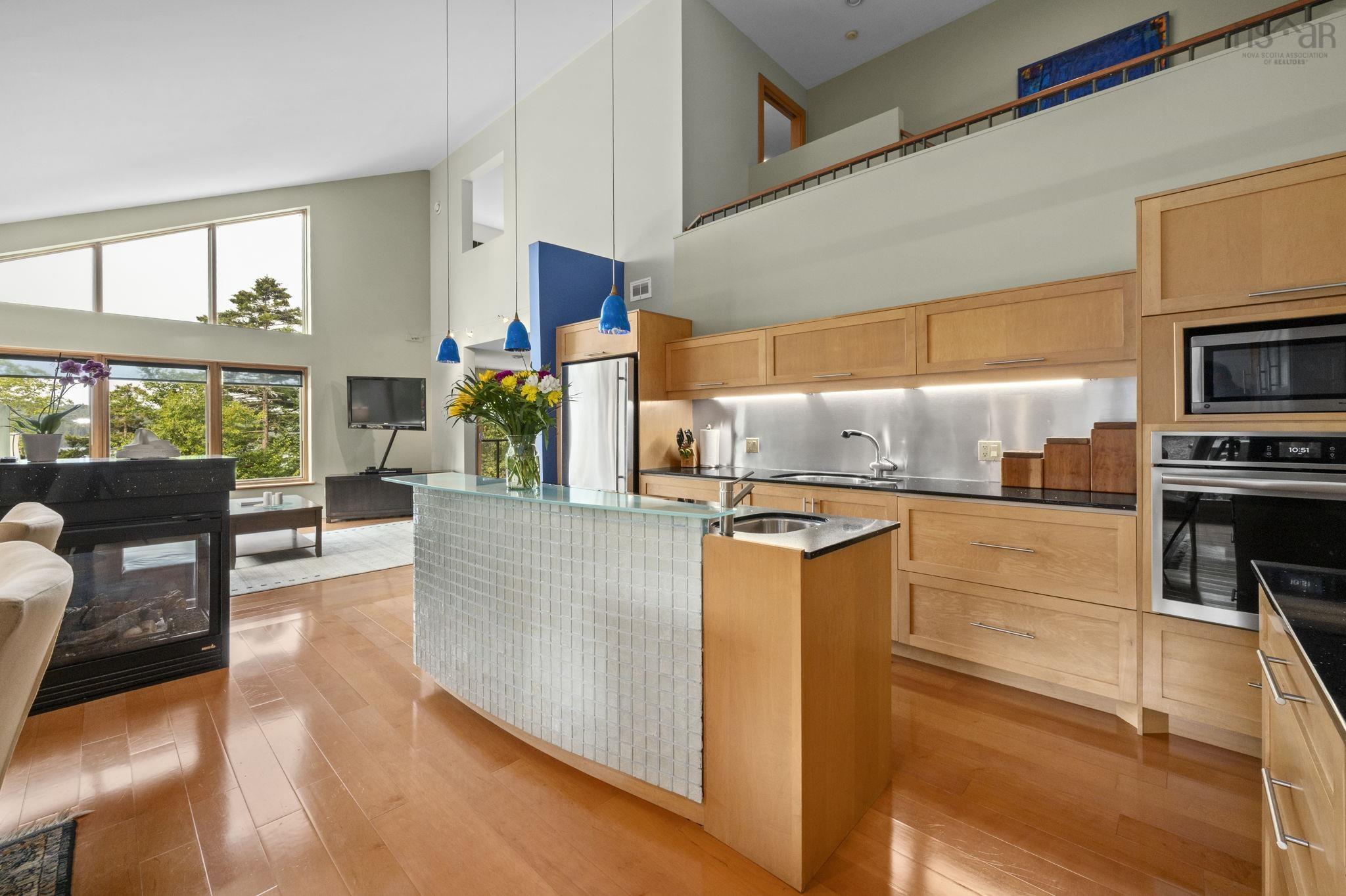 49 Fairway Grove photo #21