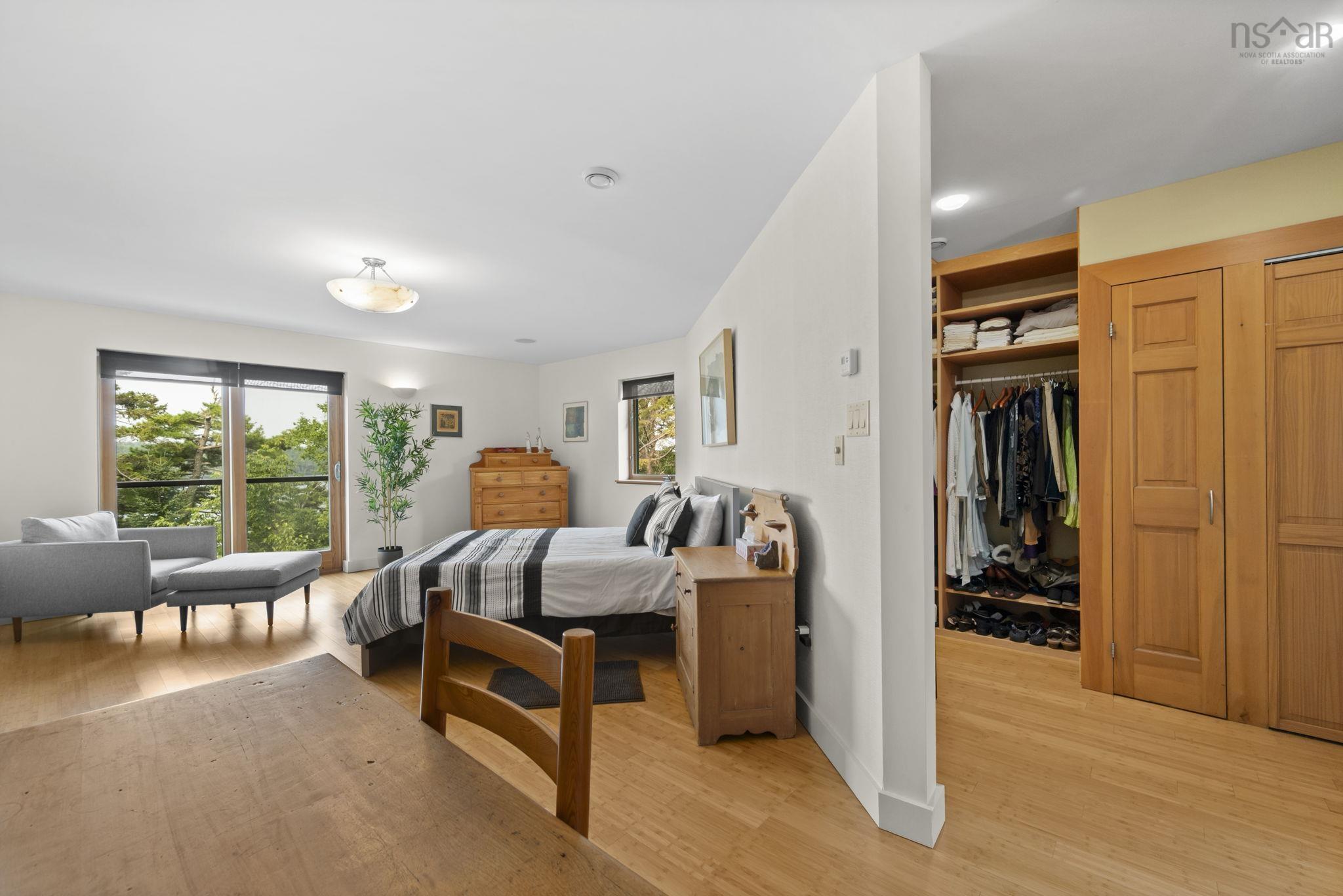 49 Fairway Grove photo #26