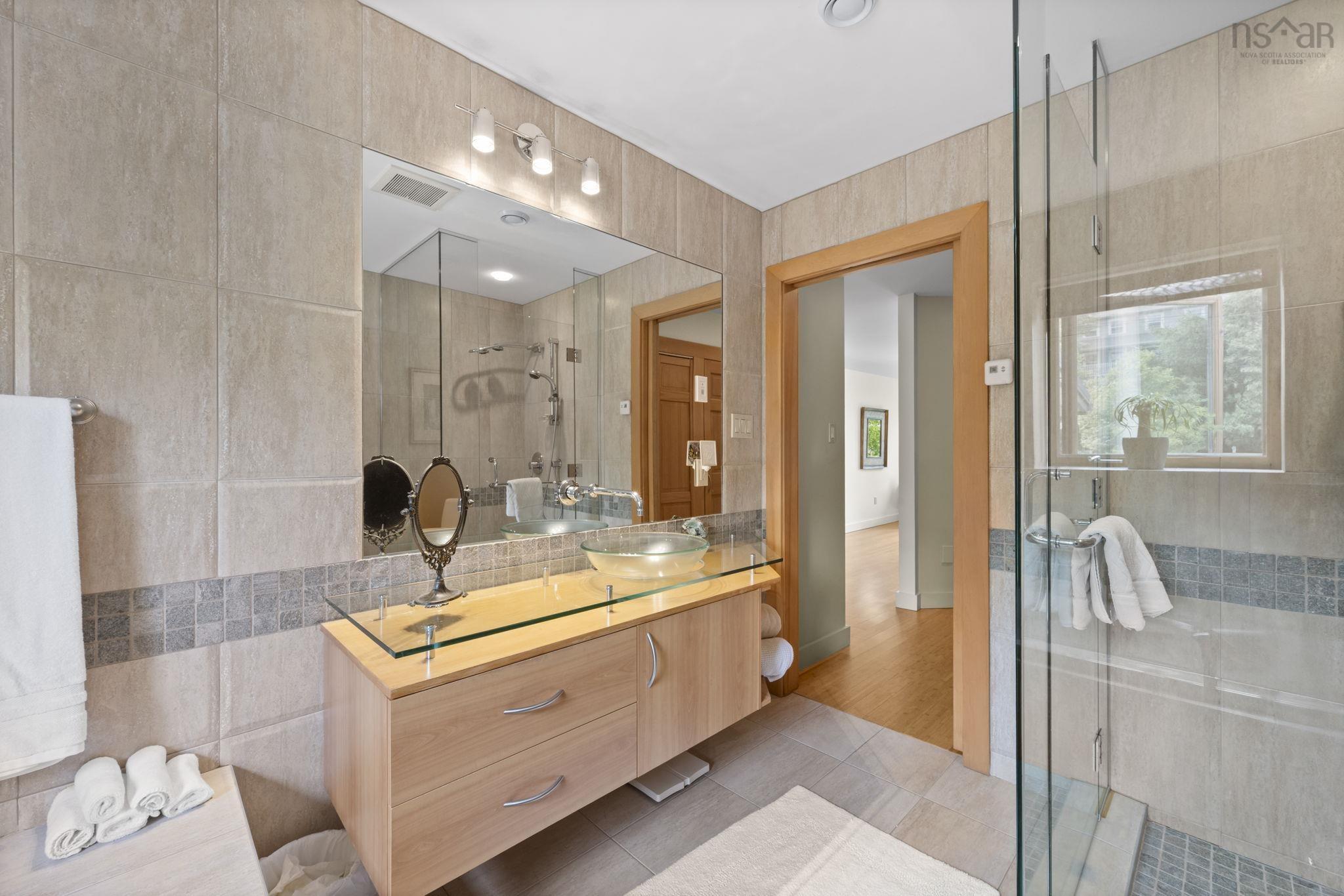 49 Fairway Grove photo #31