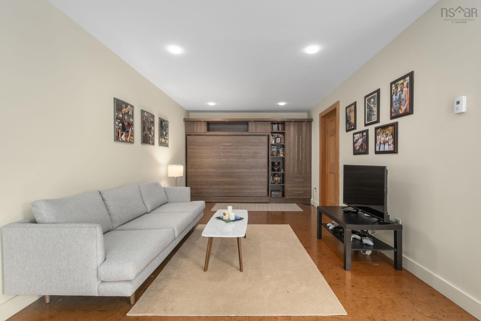 49 Fairway Grove photo #43