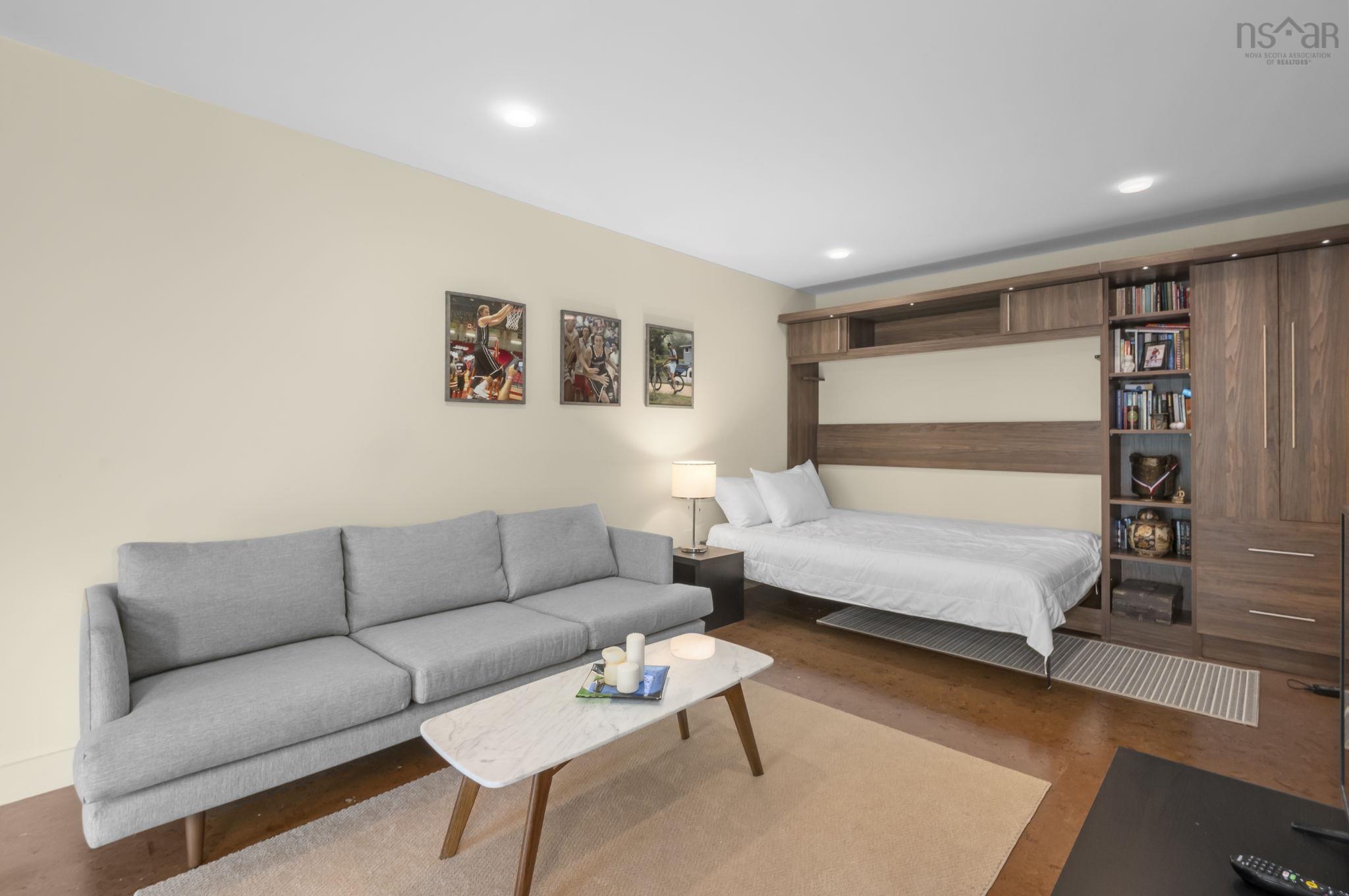 49 Fairway Grove photo #44