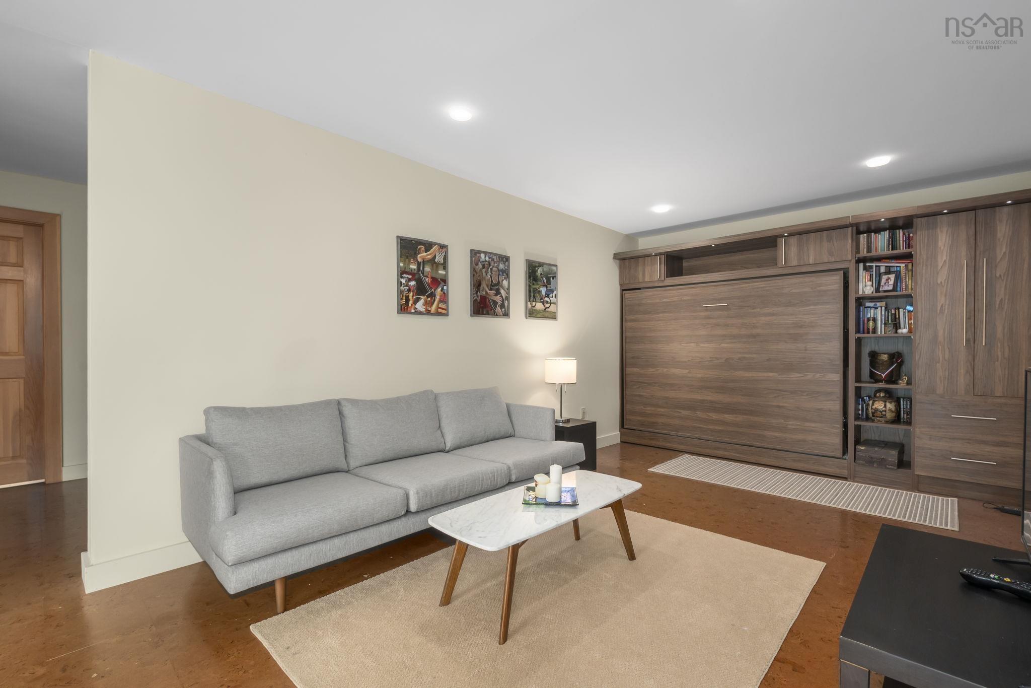 49 Fairway Grove photo #45