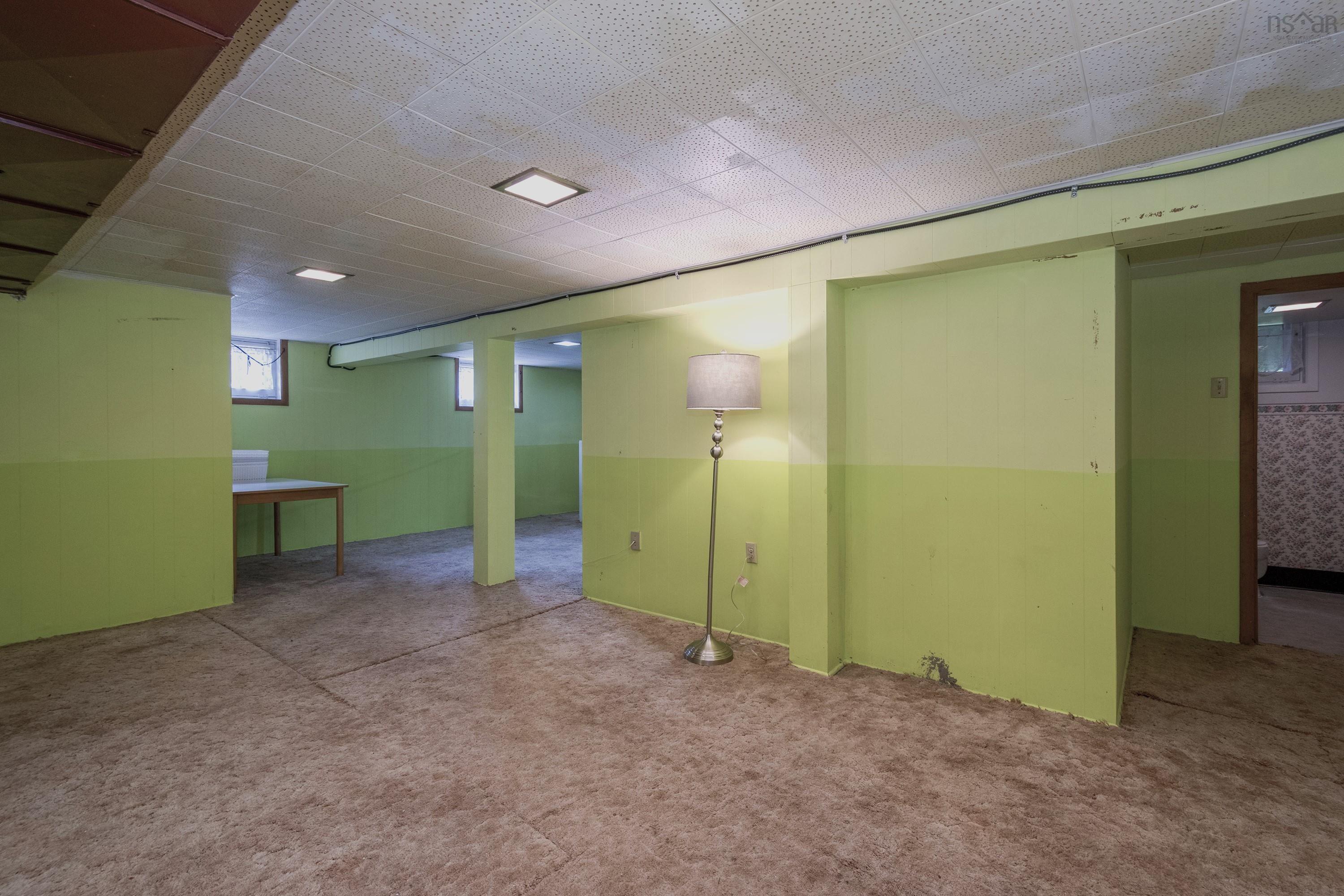 28 Piers Avenue photo #20