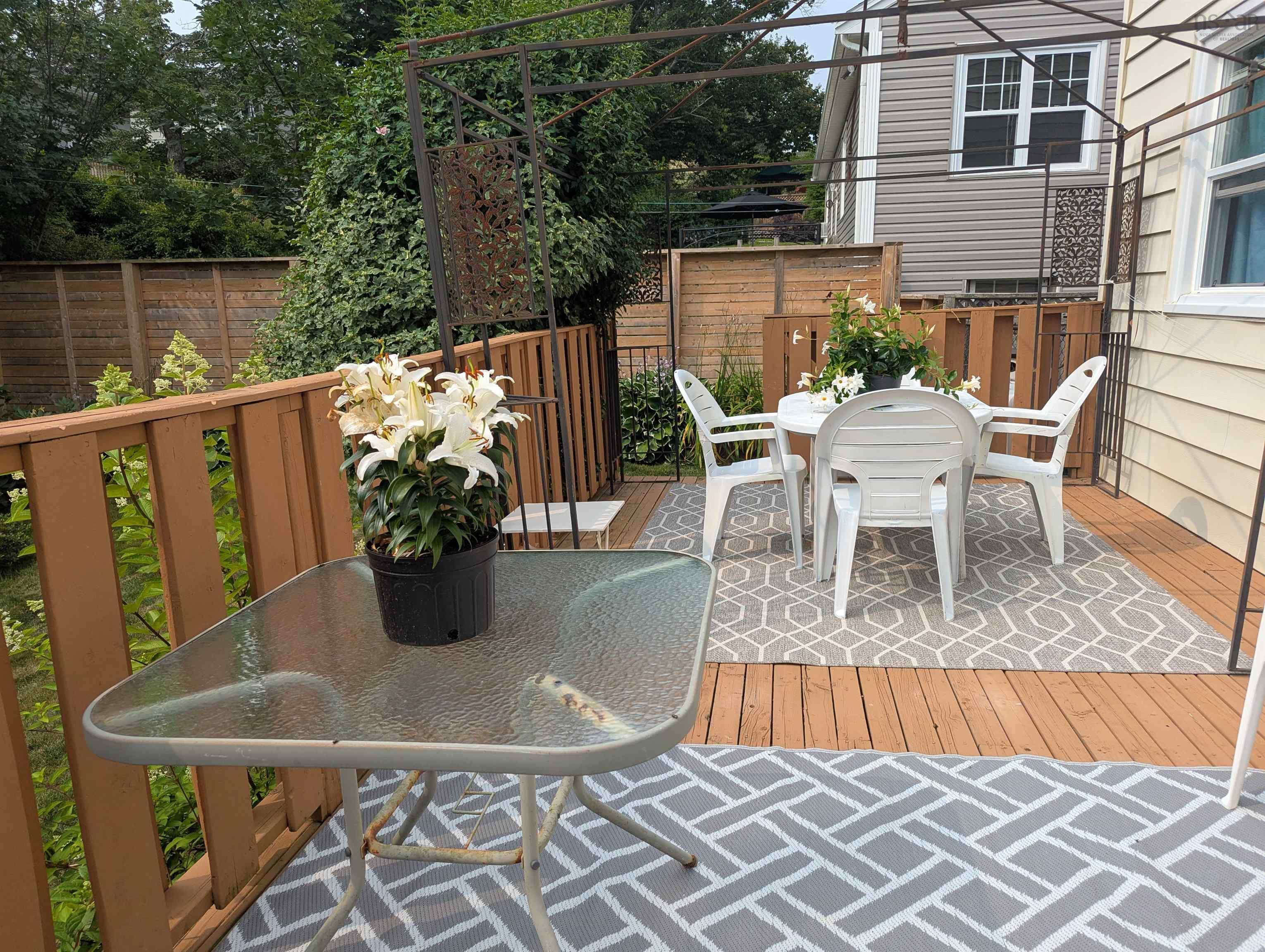 28 Piers Avenue photo #24