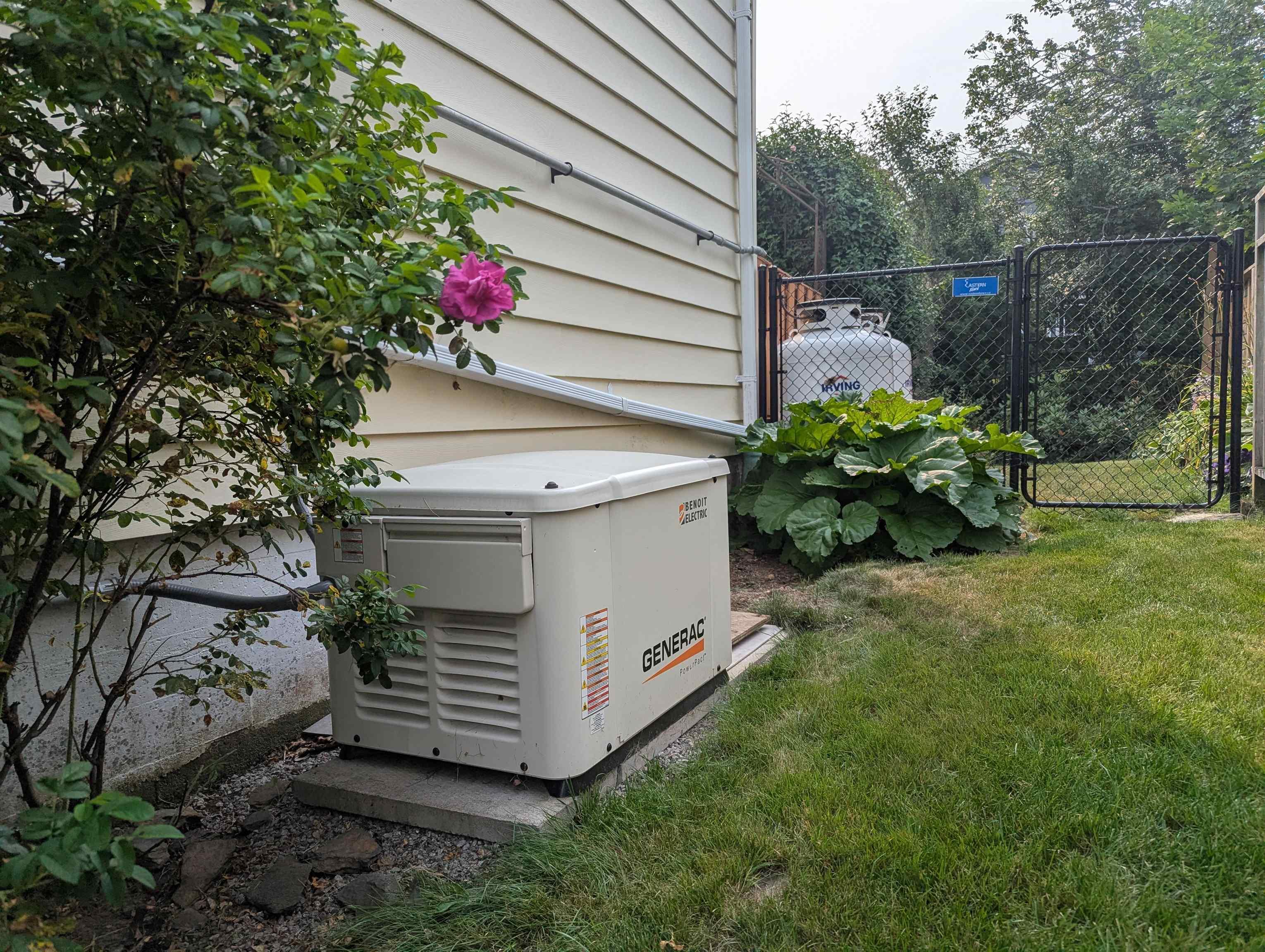 28 Piers Avenue photo #29