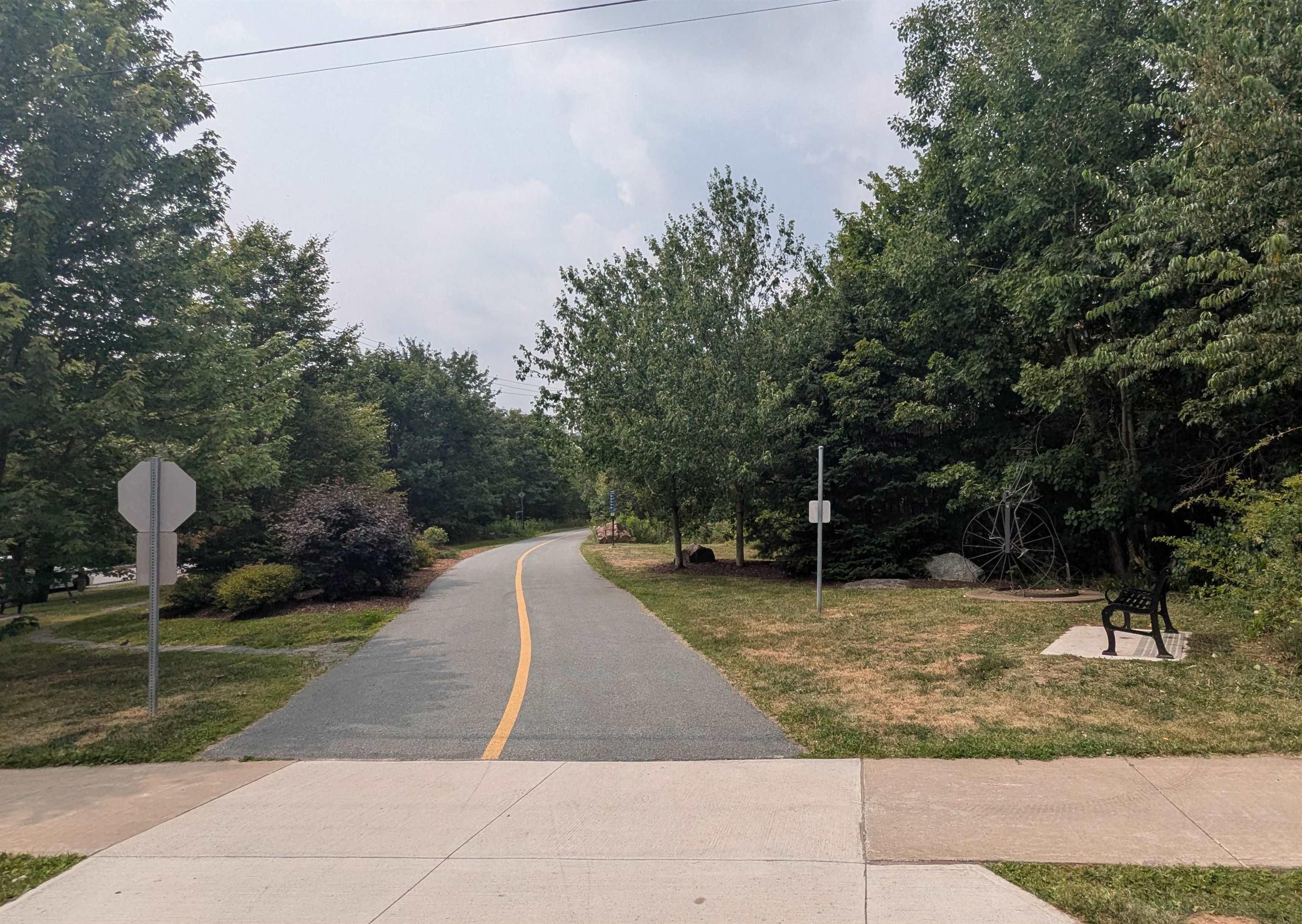 28 Piers Avenue photo #33