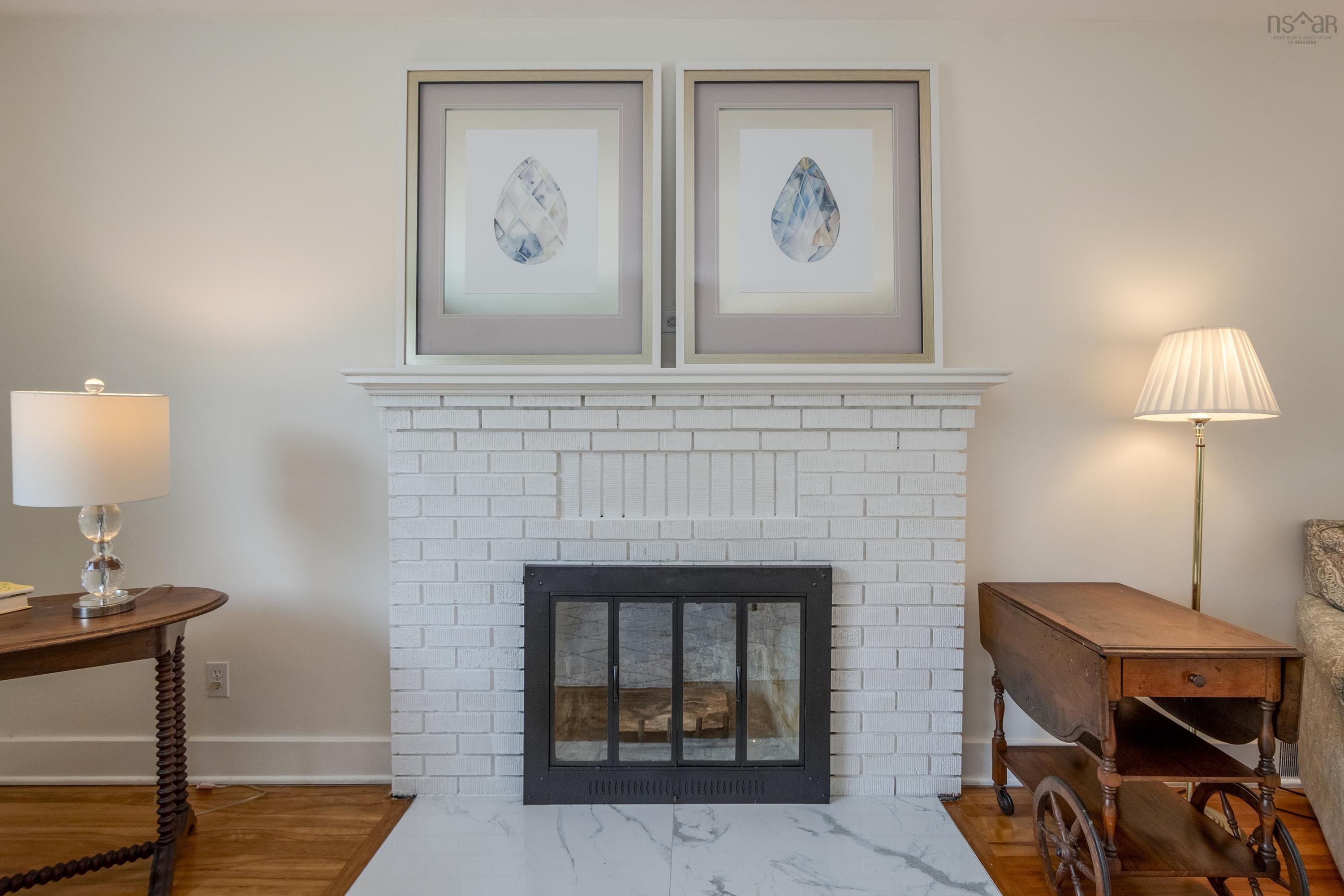 28 Piers Avenue photo #6