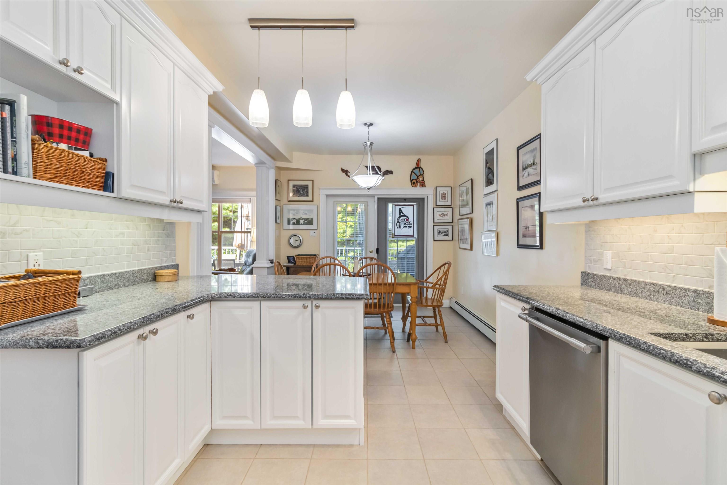 34 Greenside Lane photo #18