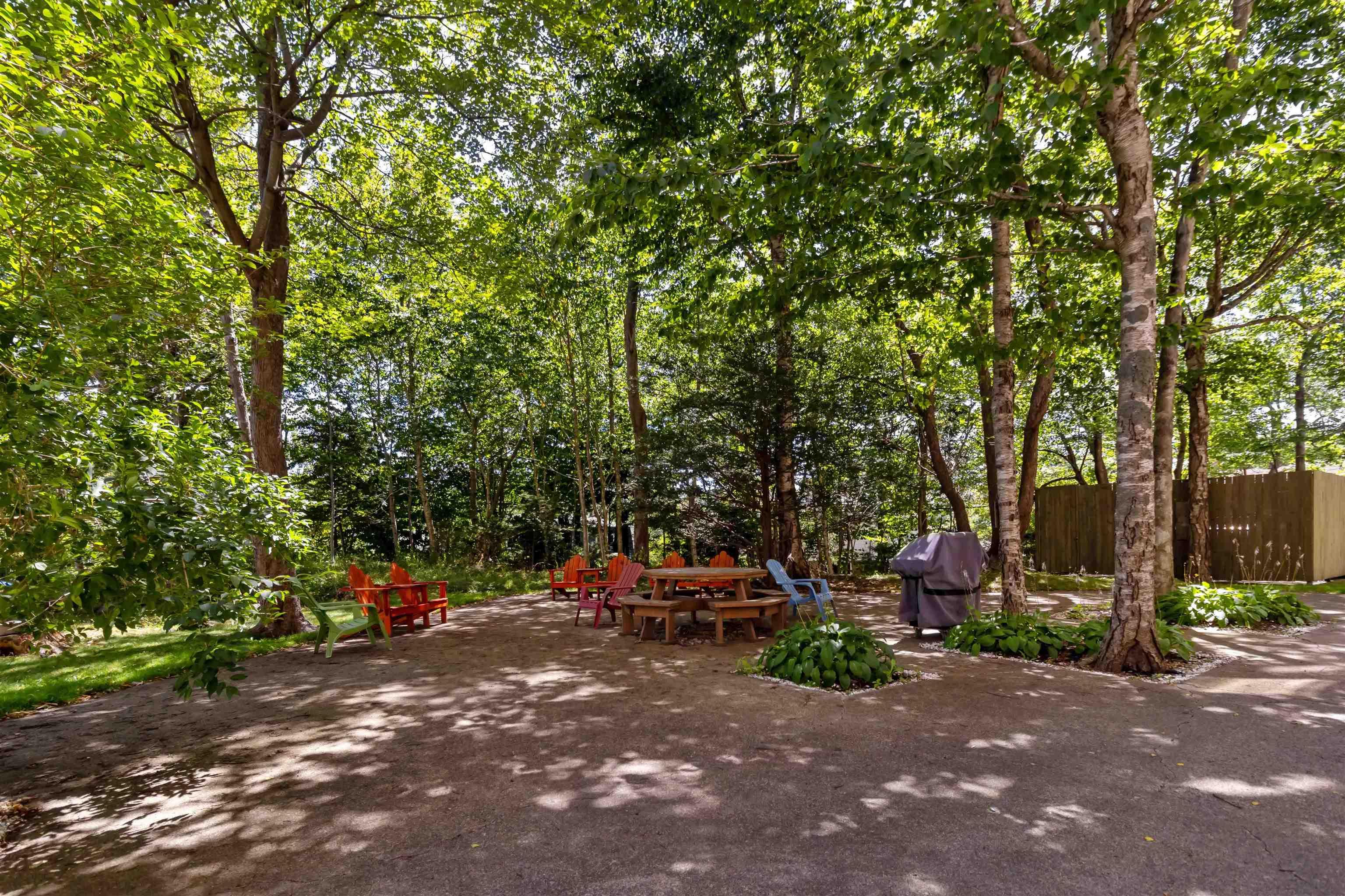 109 105 Dunbrack Street photo #14