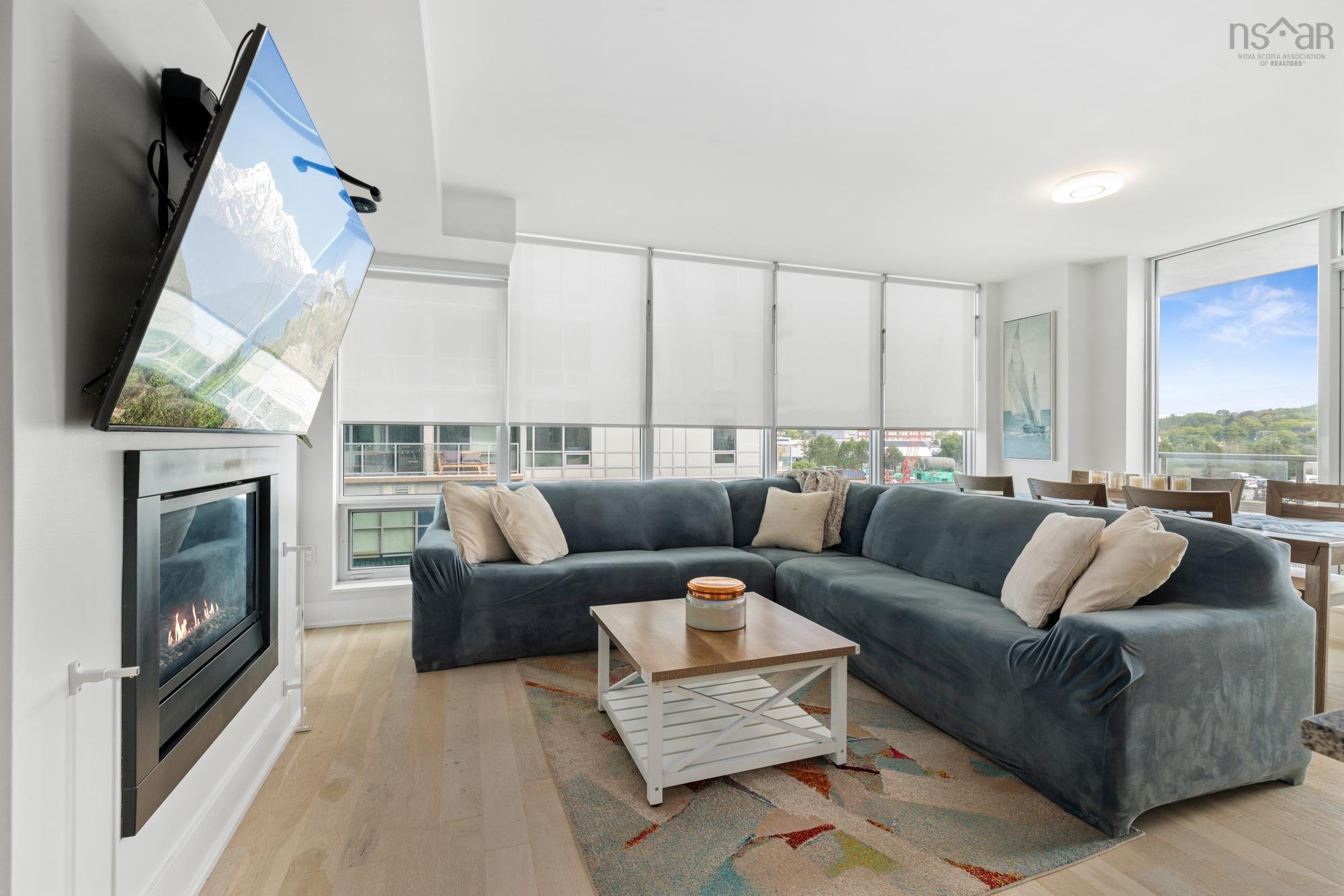 206 67 Kings Wharf Place photo #12