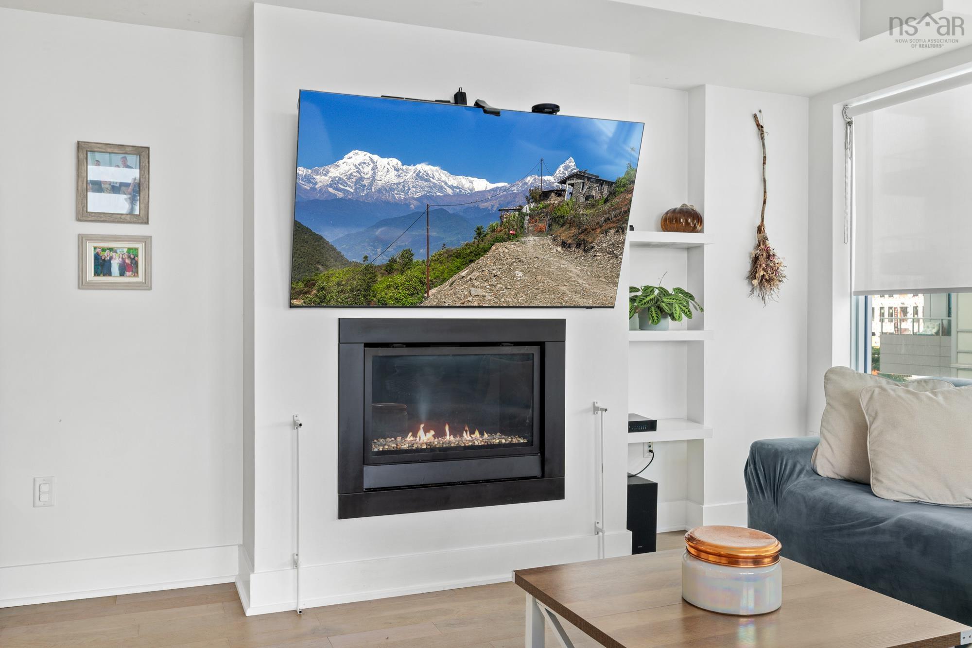 206 67 Kings Wharf Place photo #13