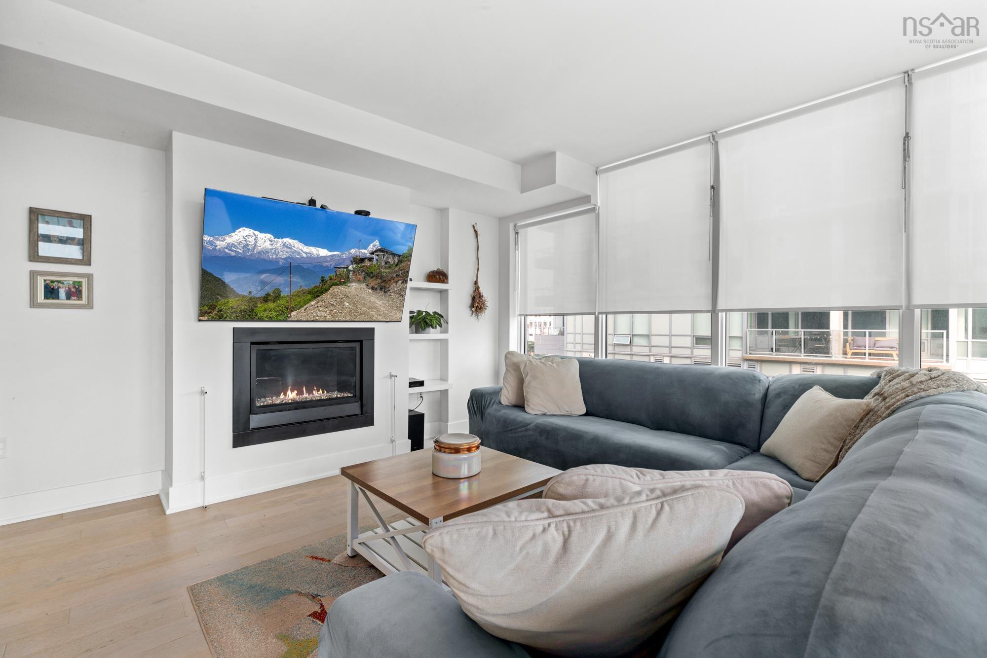 206 67 Kings Wharf Place photo #14