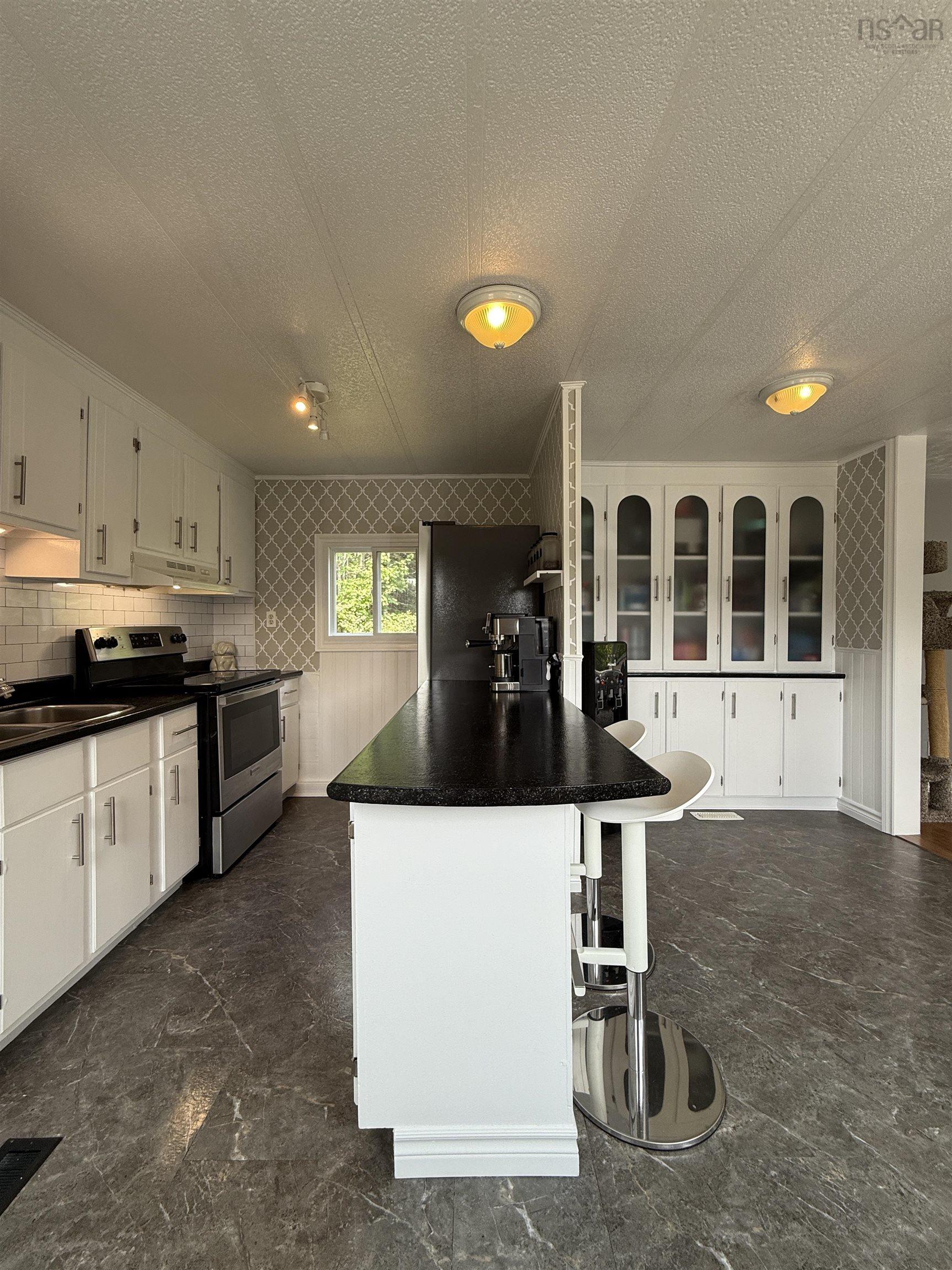 825 East Jeddore Road photo #23