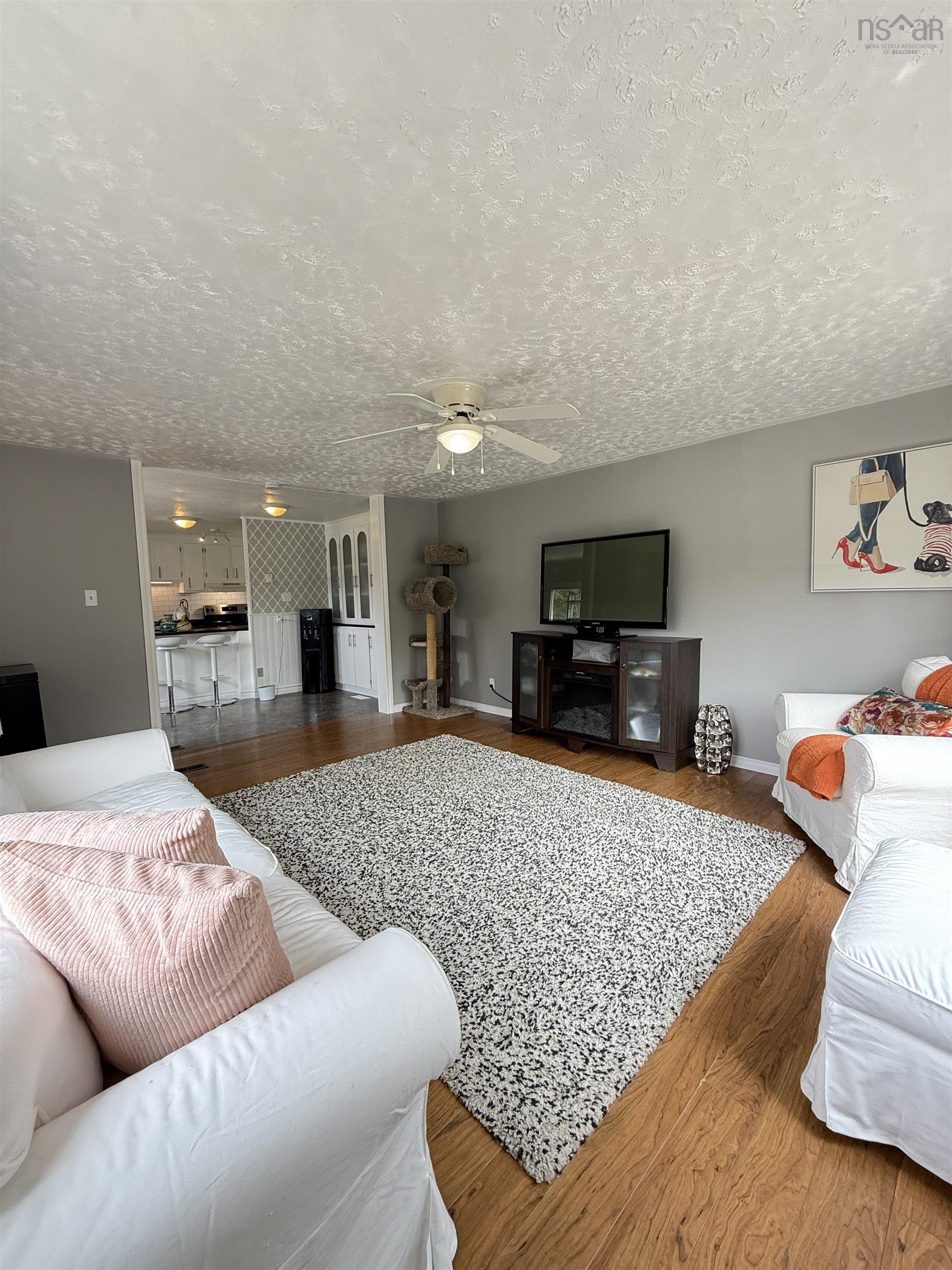 825 East Jeddore Road photo #28