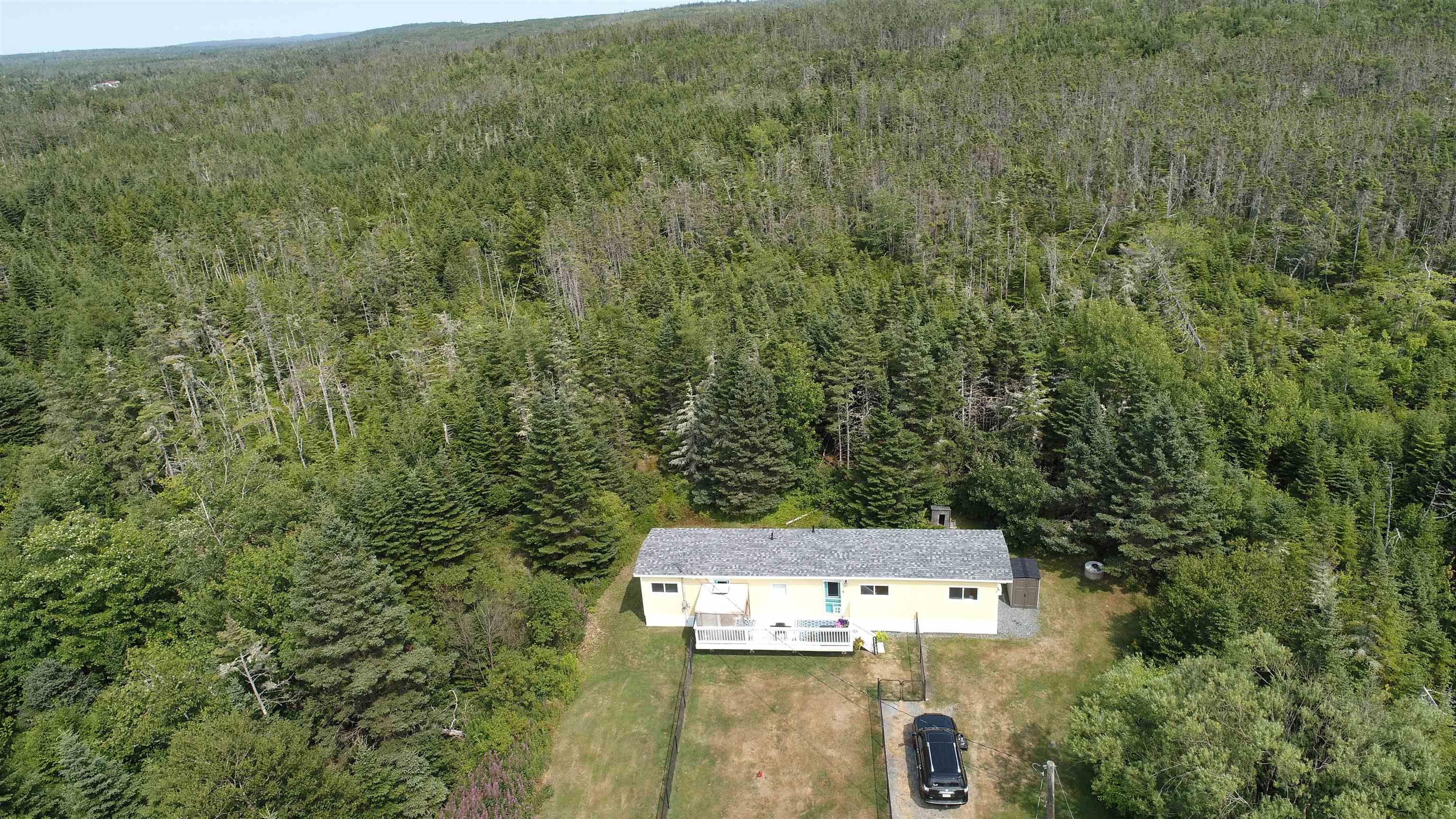 825 East Jeddore Road photo #37