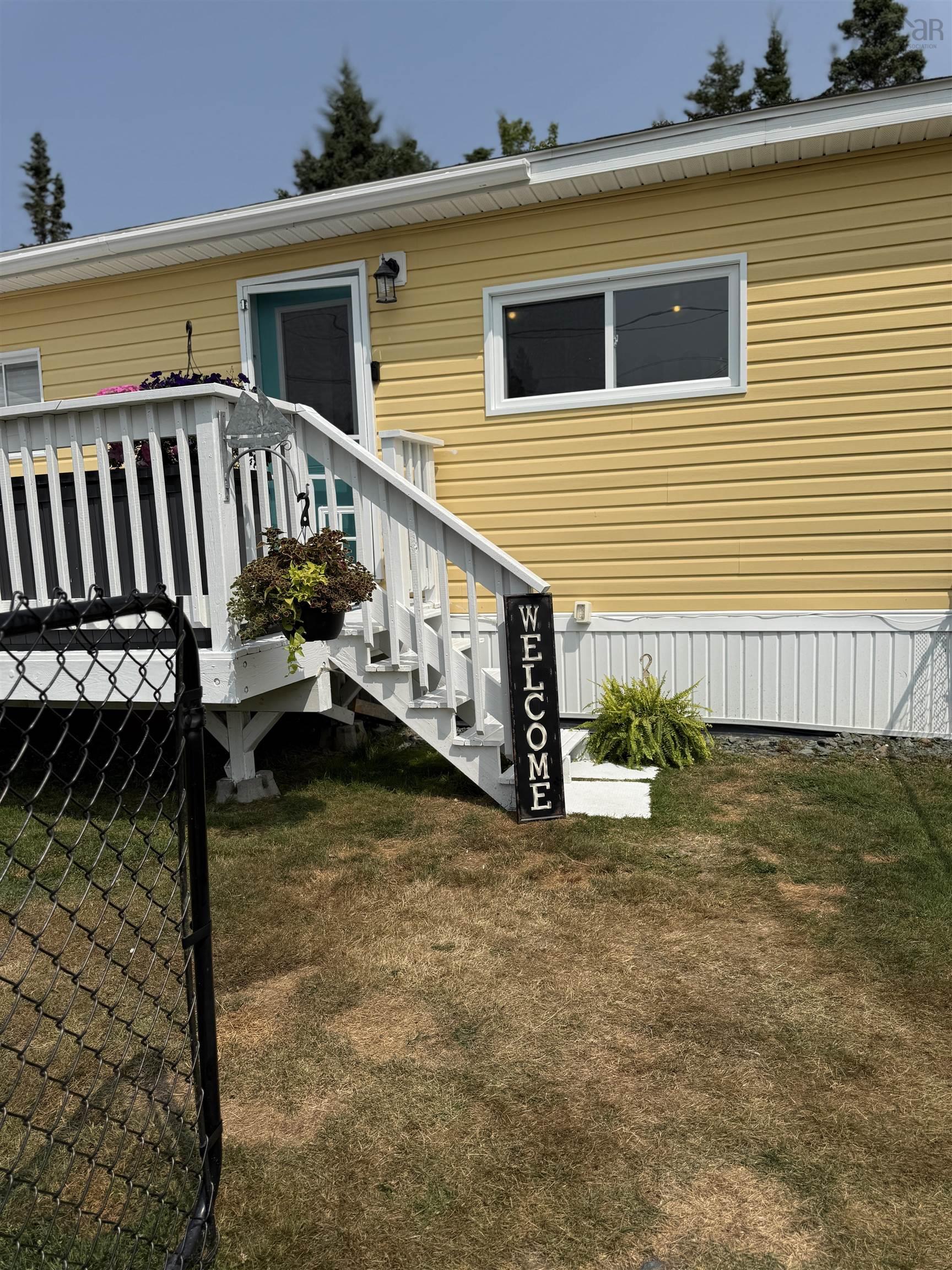 825 East Jeddore Road photo #6