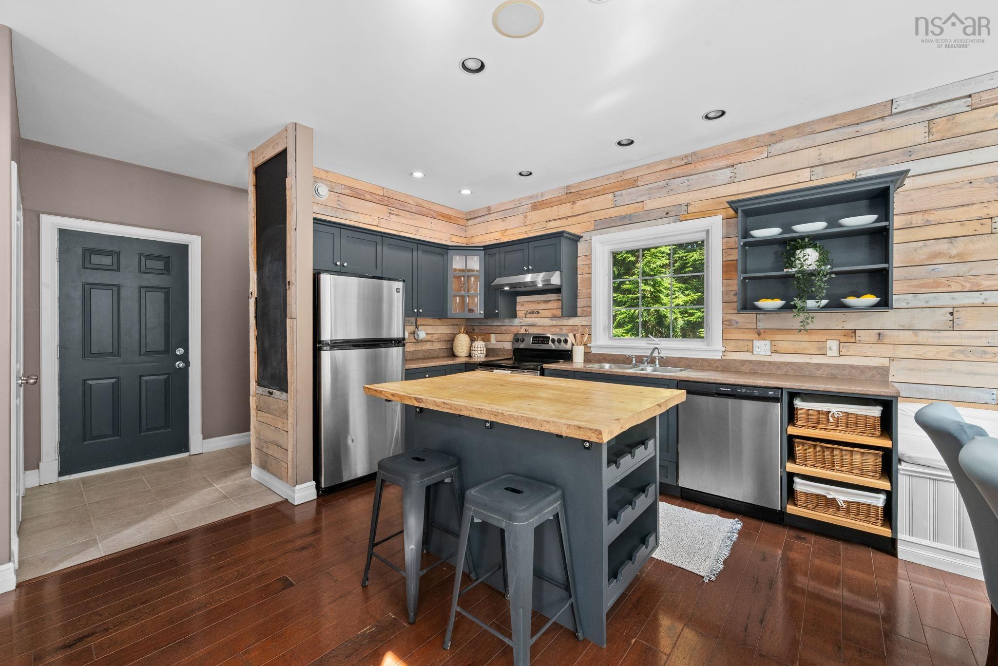 510 Gleneagles Drive photo #11