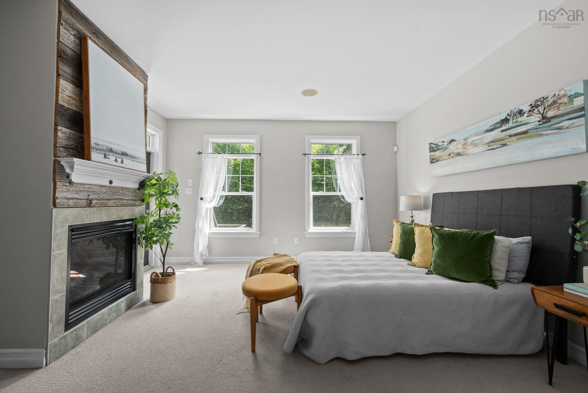 510 Gleneagles Drive photo #13