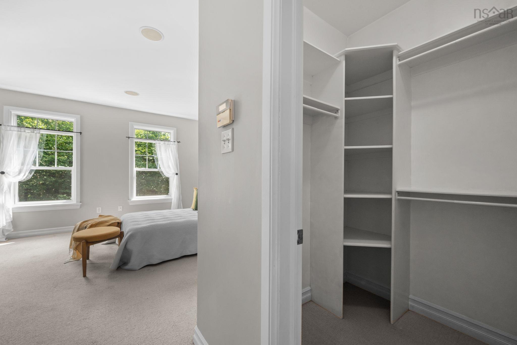 510 Gleneagles Drive photo #14