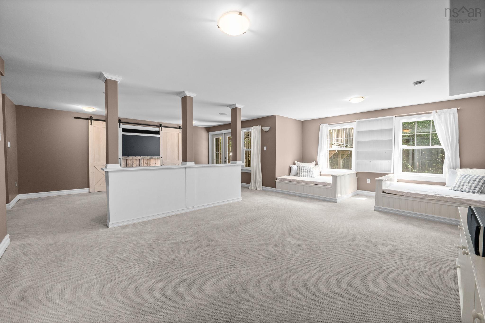 510 Gleneagles Drive photo #30