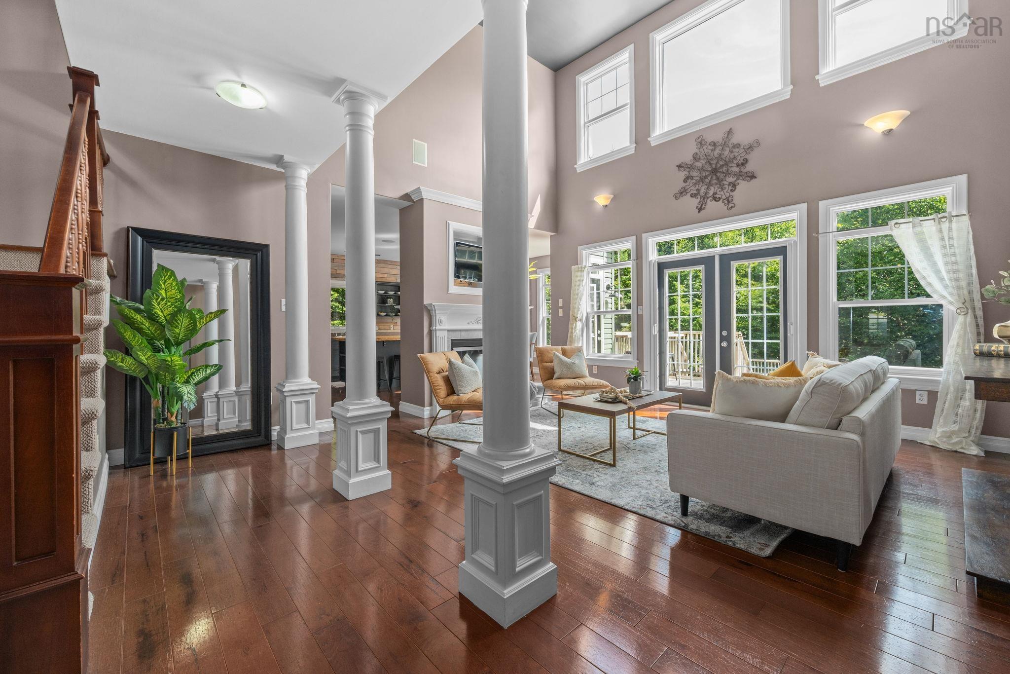 510 Gleneagles Drive photo #8