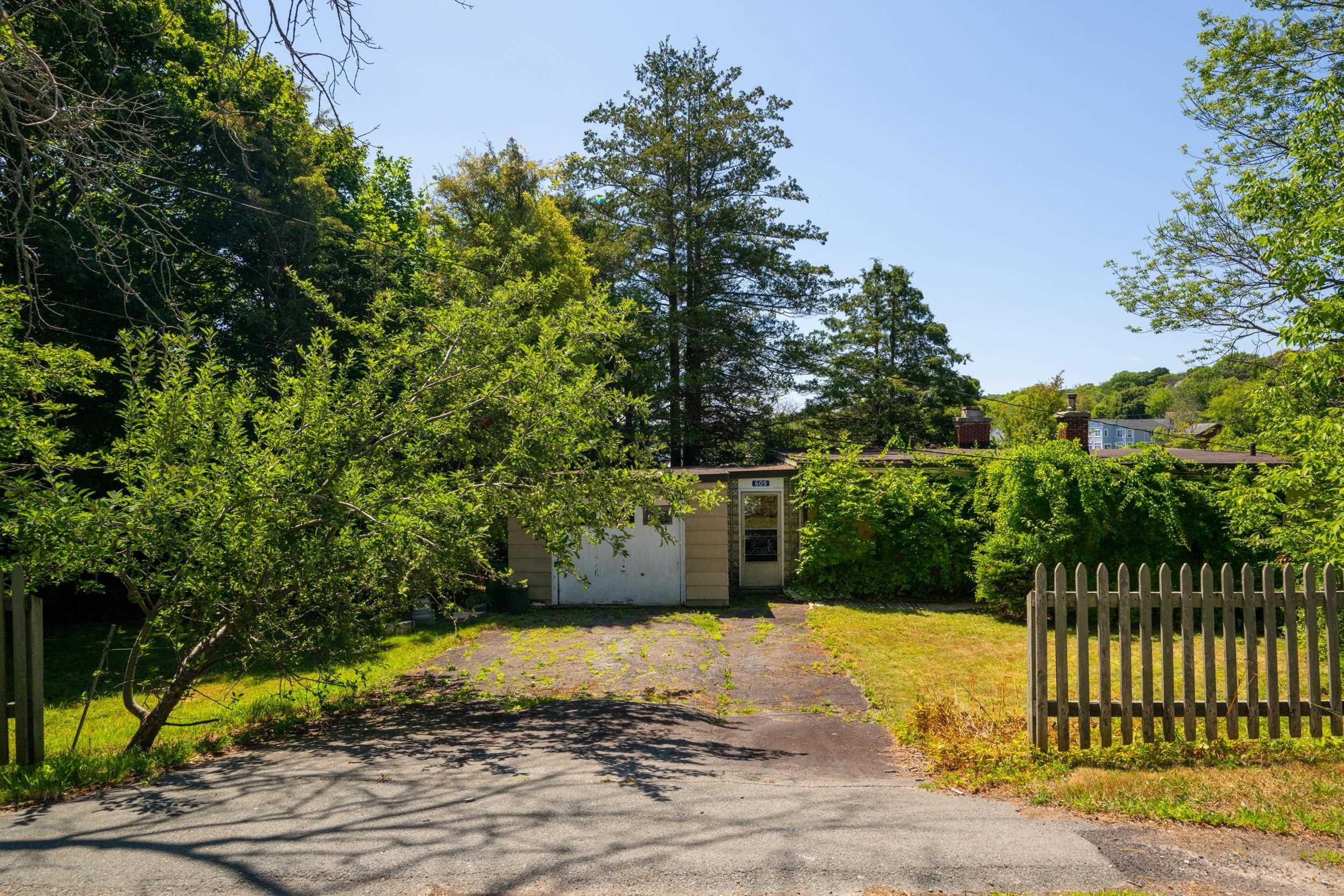 609 Shore Drive photo #13