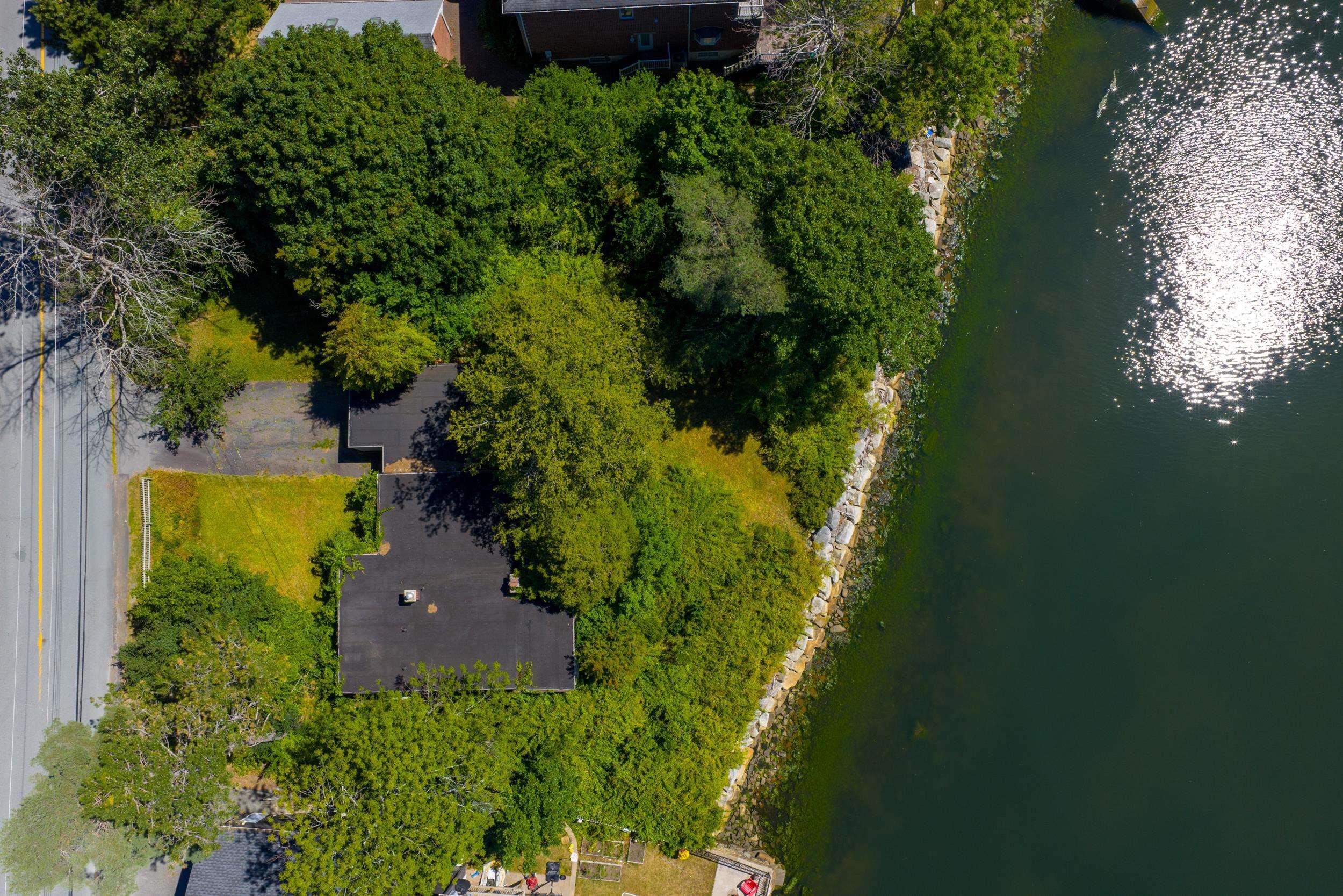 609 Shore Drive photo #3