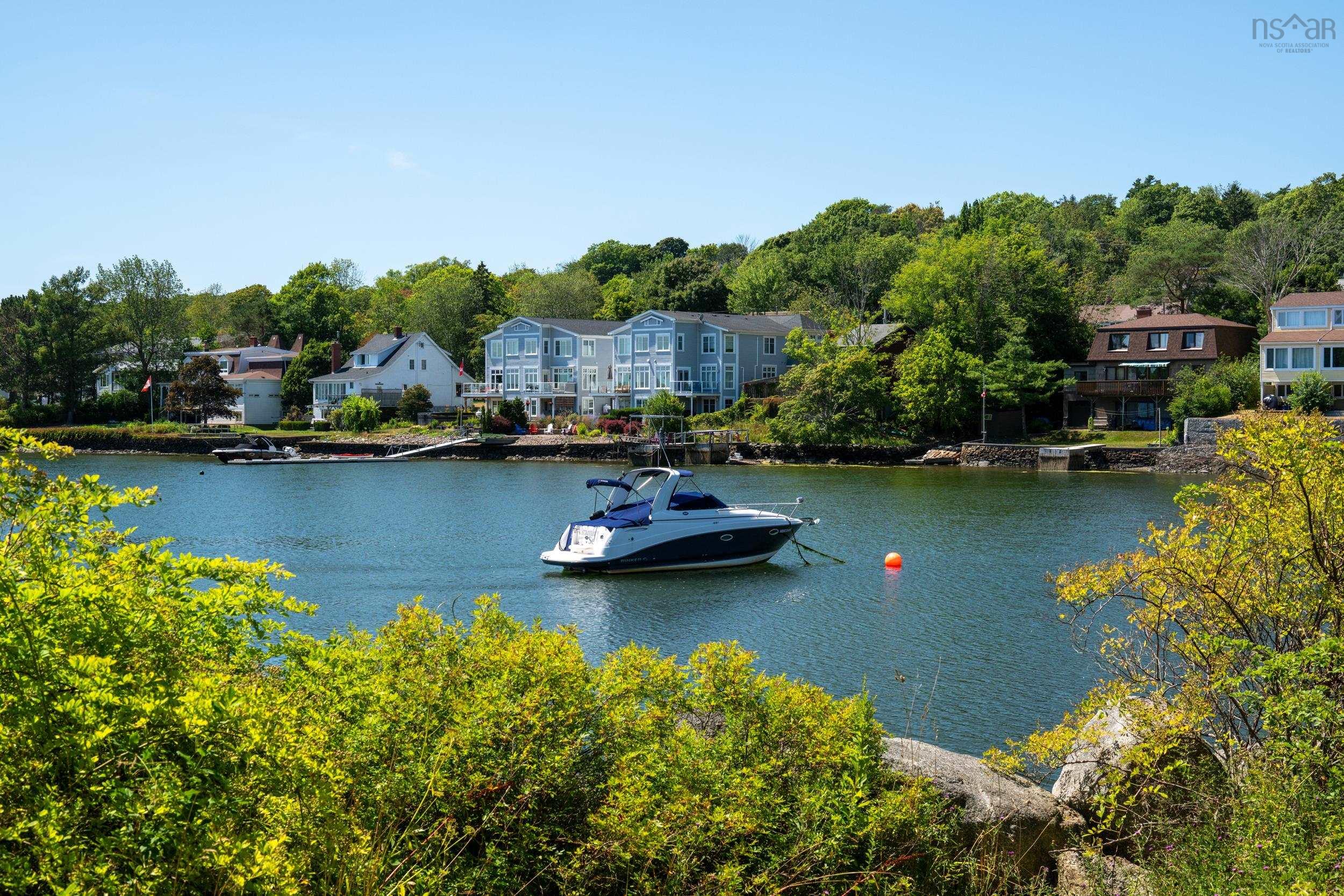 609 Shore Drive photo #28