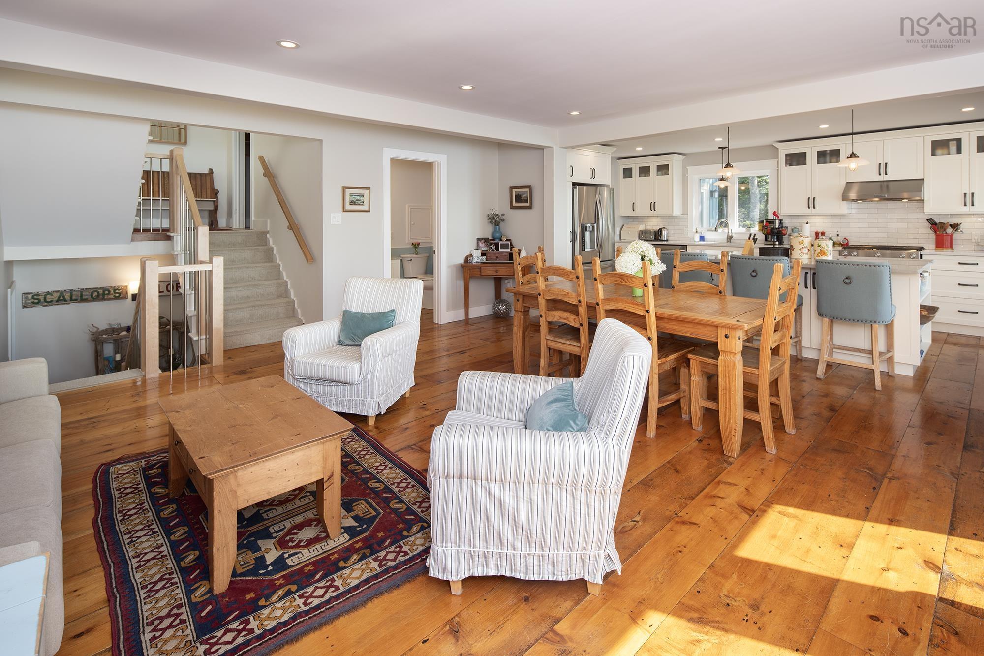 156 Parklea Drive photo #12