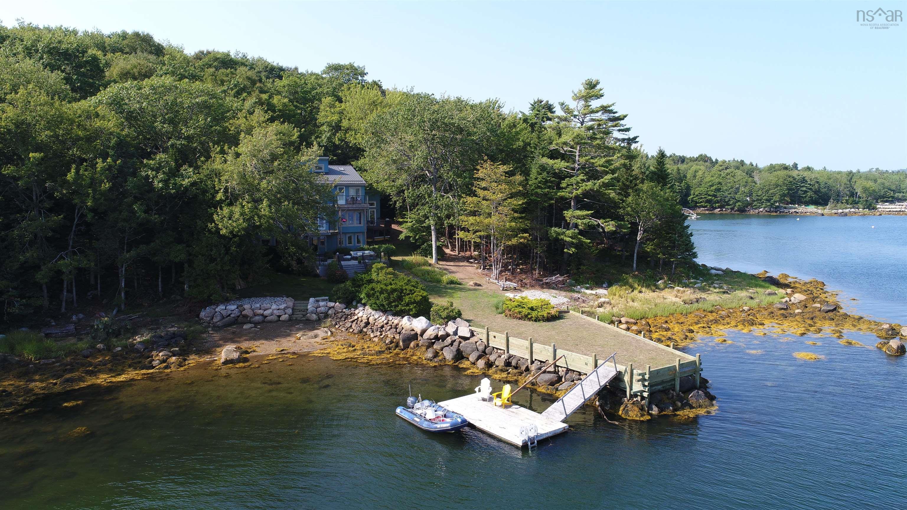 156 Parklea Drive photo #36