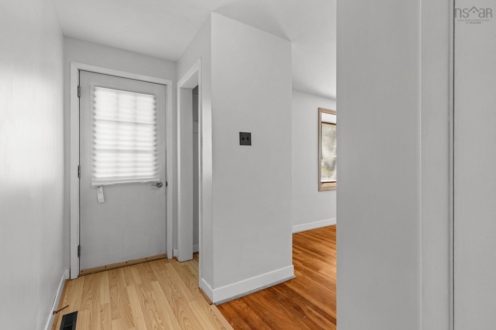 13 Glenmont Avenue photo #2