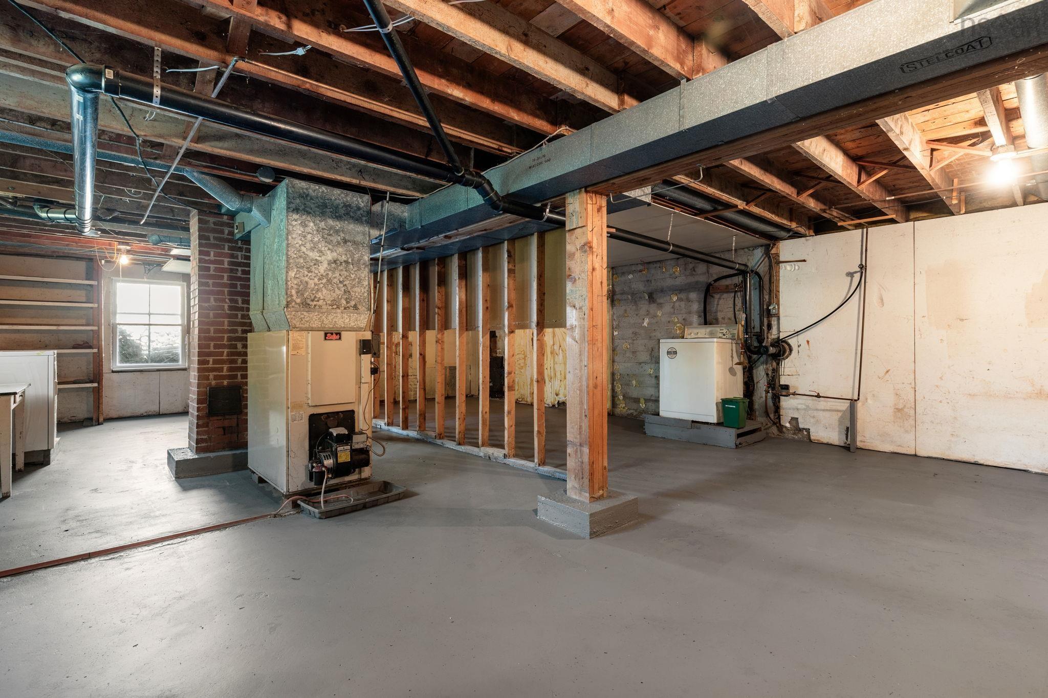 13 Glenmont Avenue photo #26