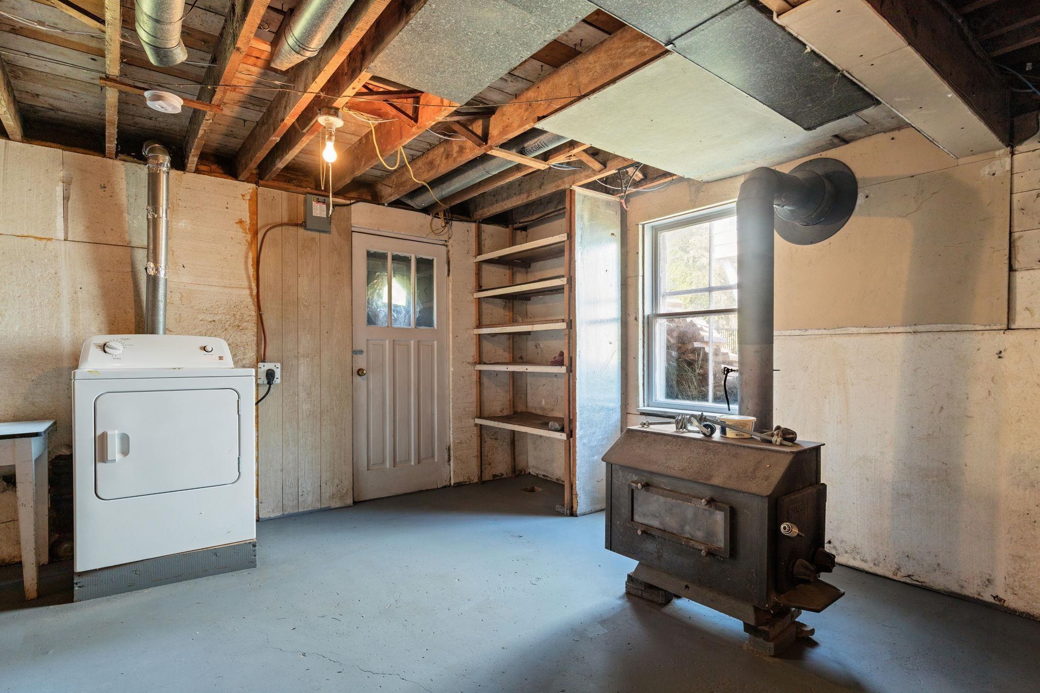 13 Glenmont Avenue photo #27