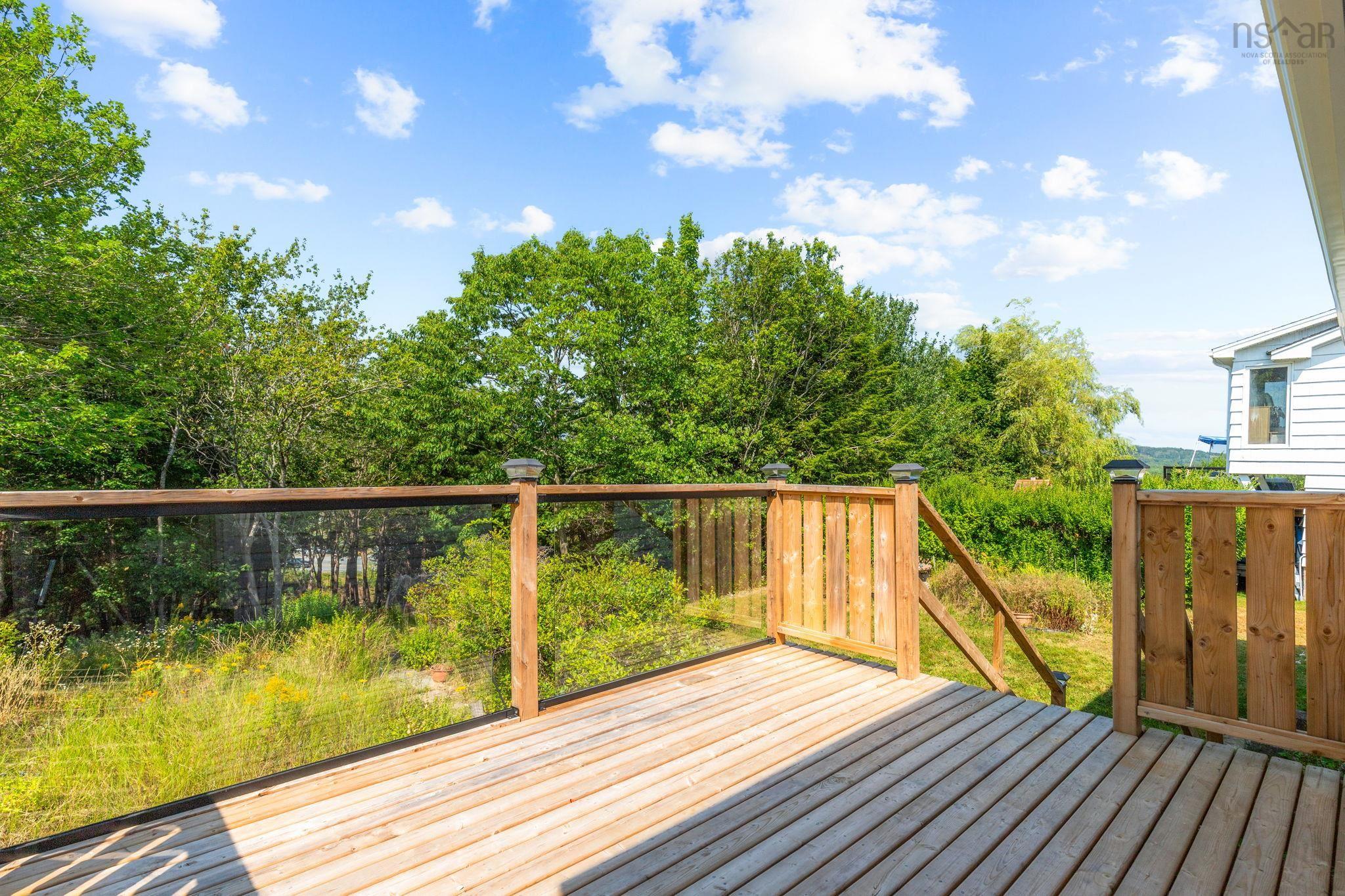 13 Glenmont Avenue photo #29