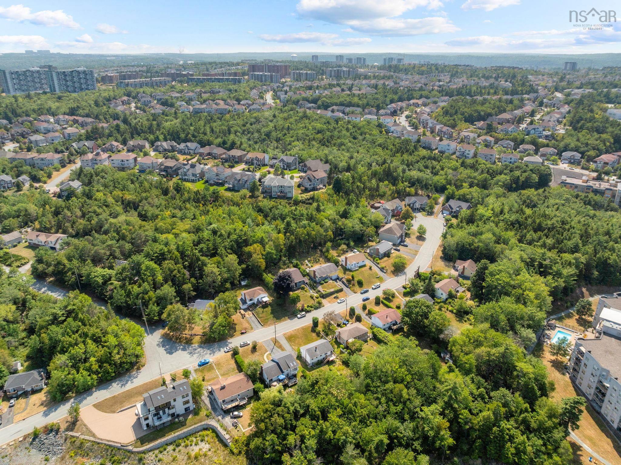 13 Glenmont Avenue photo #36