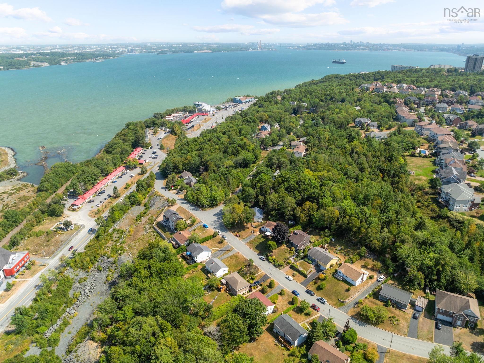 13 Glenmont Avenue photo #37