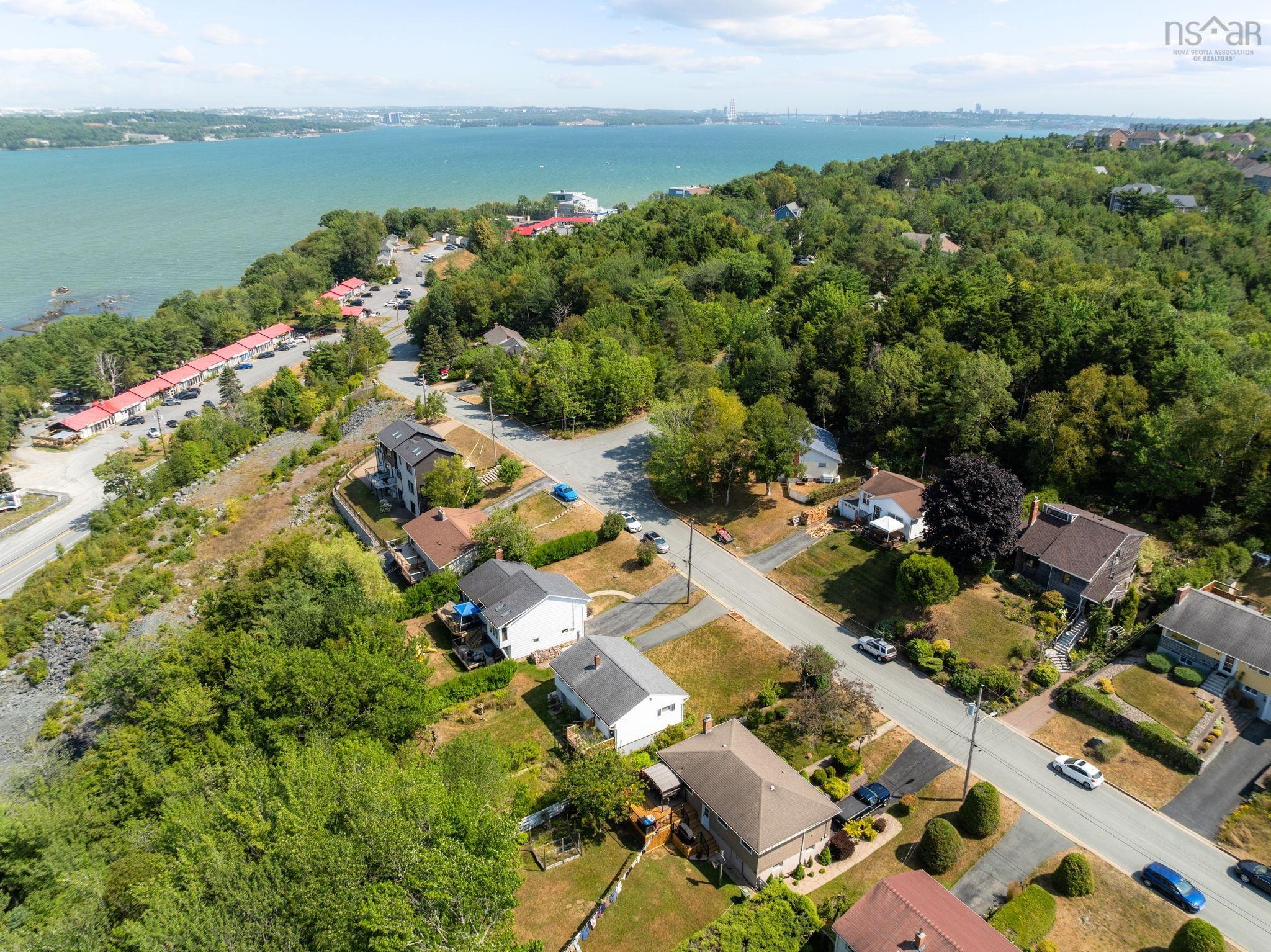 13 Glenmont Avenue photo #38