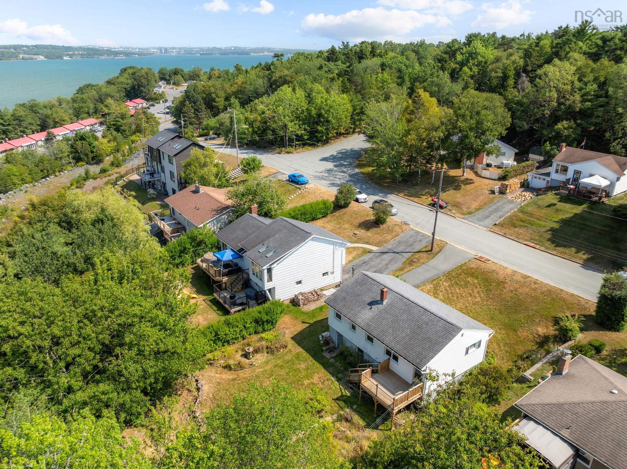 13 Glenmont Avenue photo #39