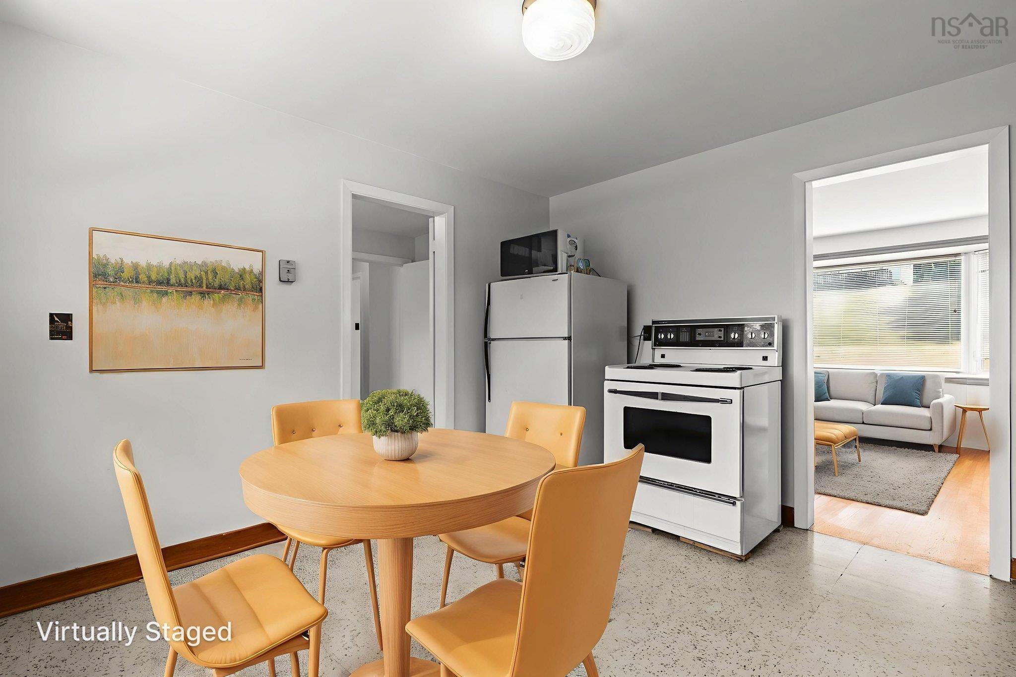 13 Glenmont Avenue photo #10