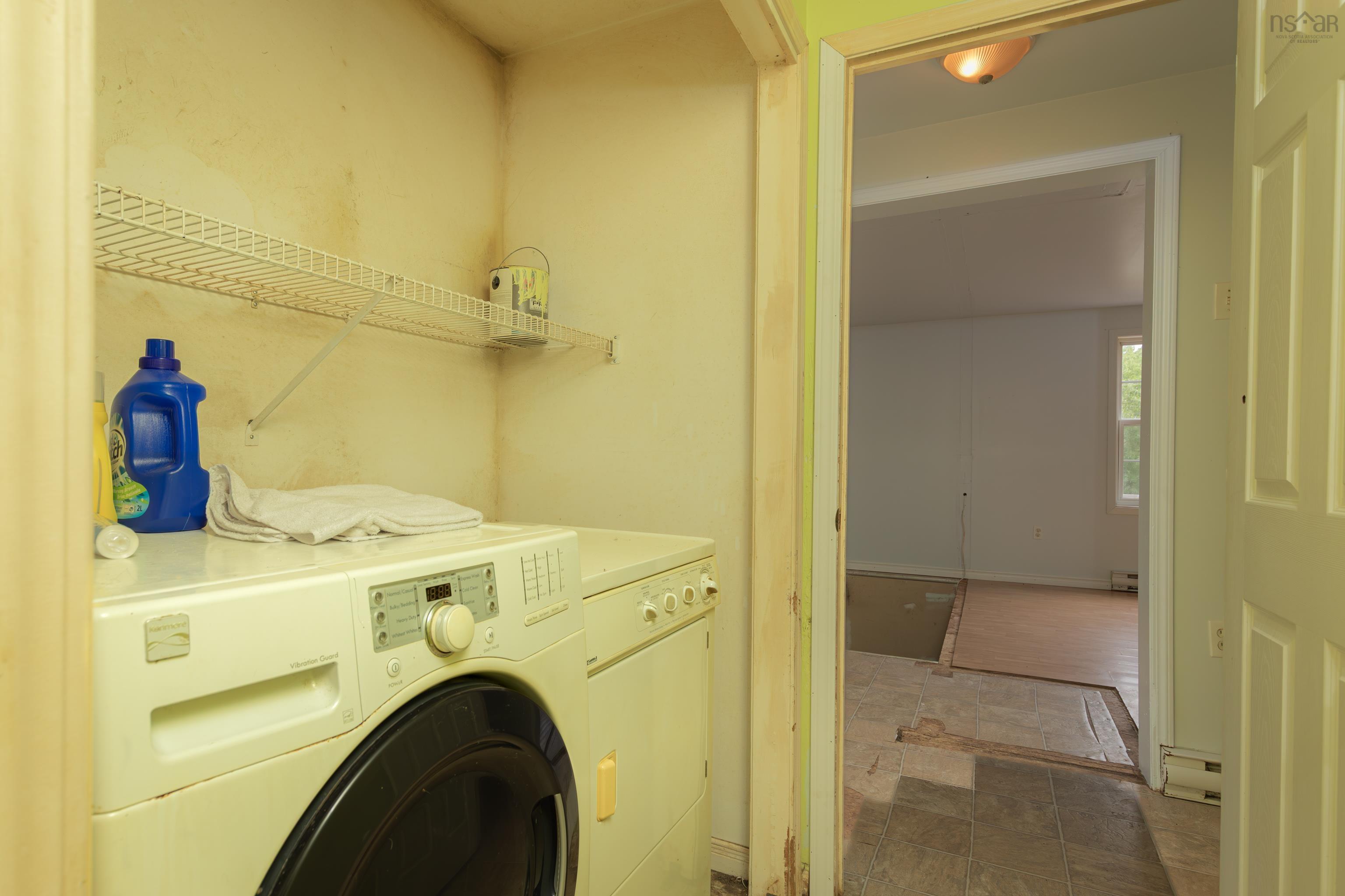 230 Logan Road photo #15