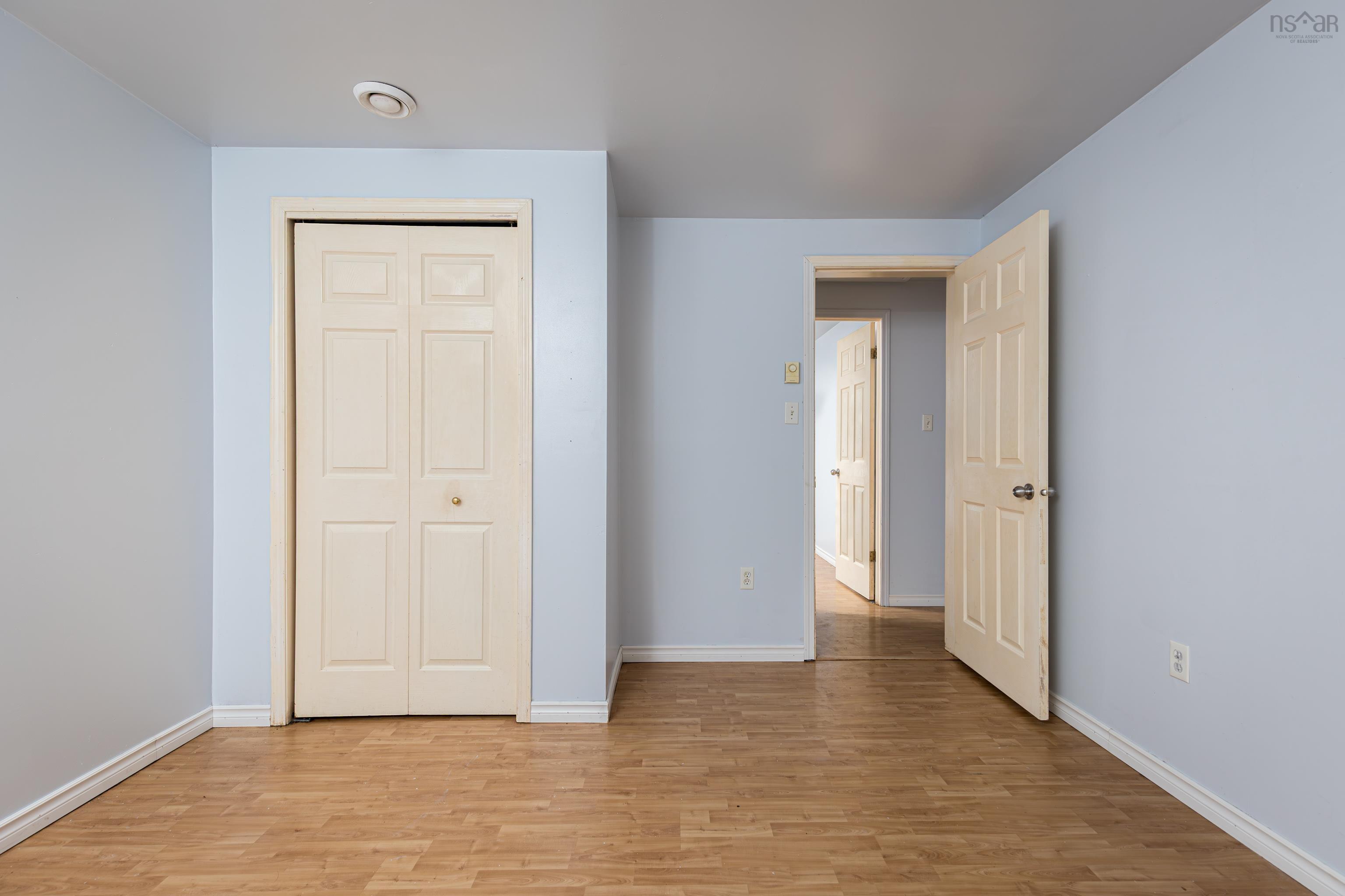 230 Logan Road photo #17