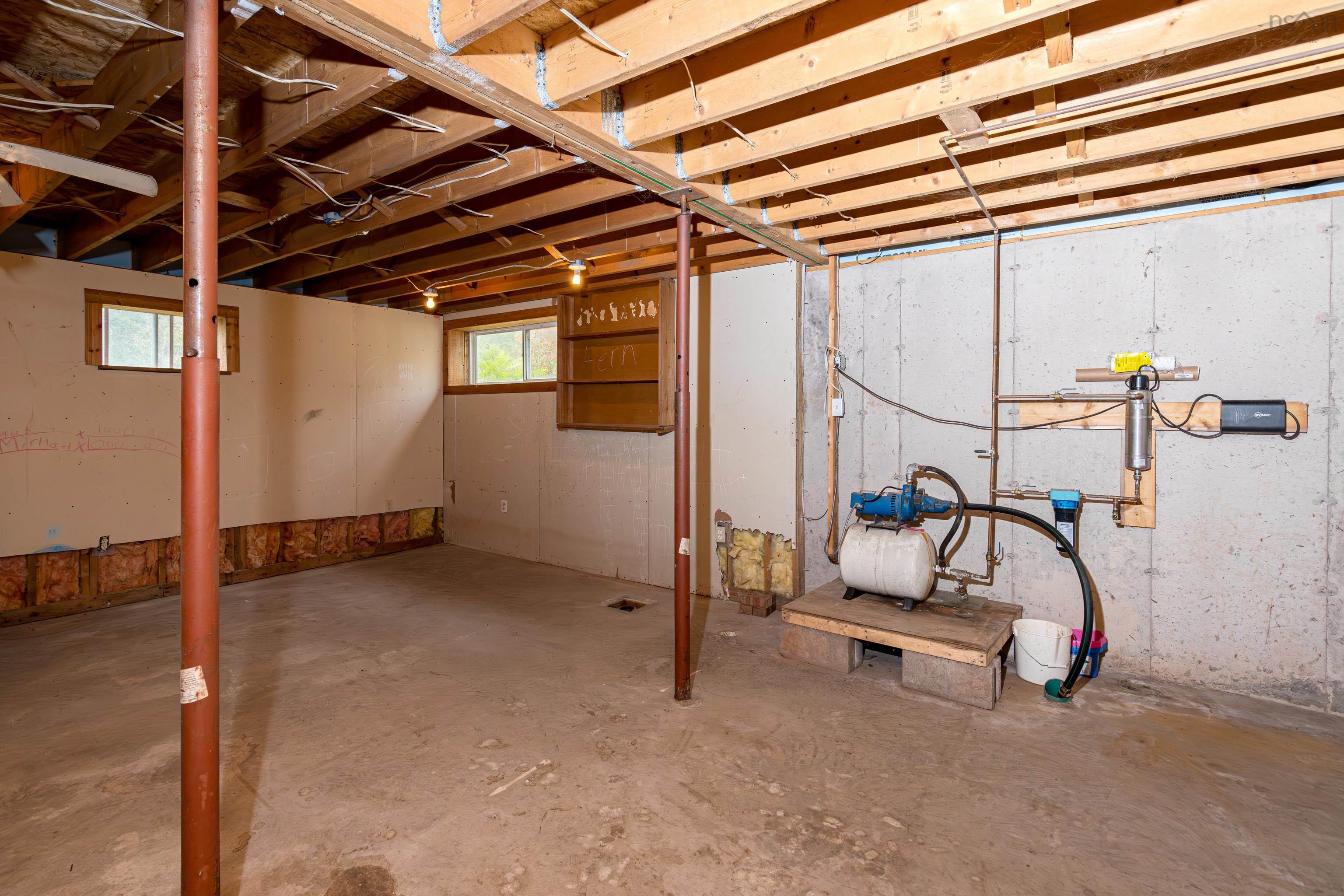 230 Logan Road photo #20