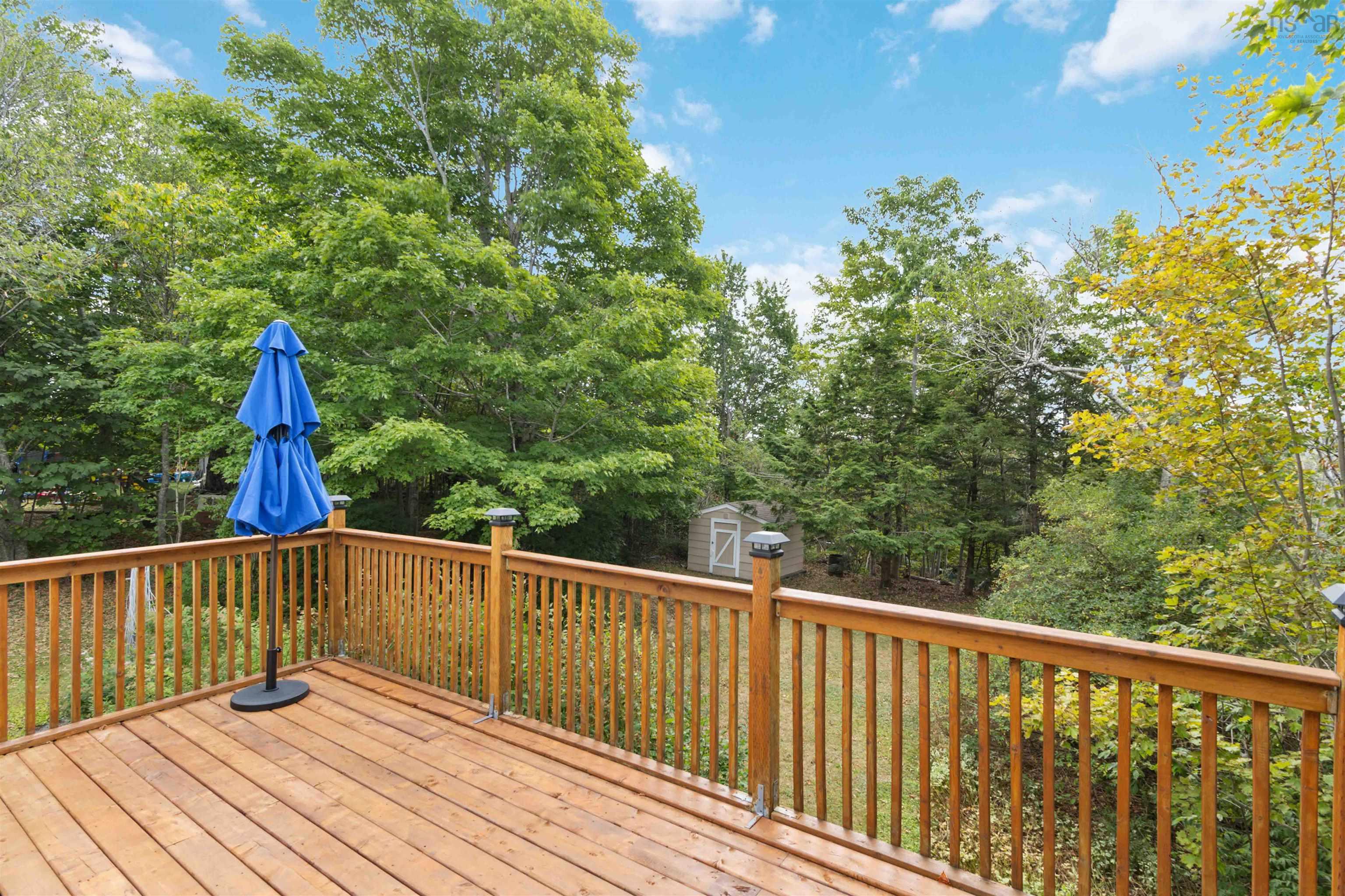 1 Patricia Place photo #16