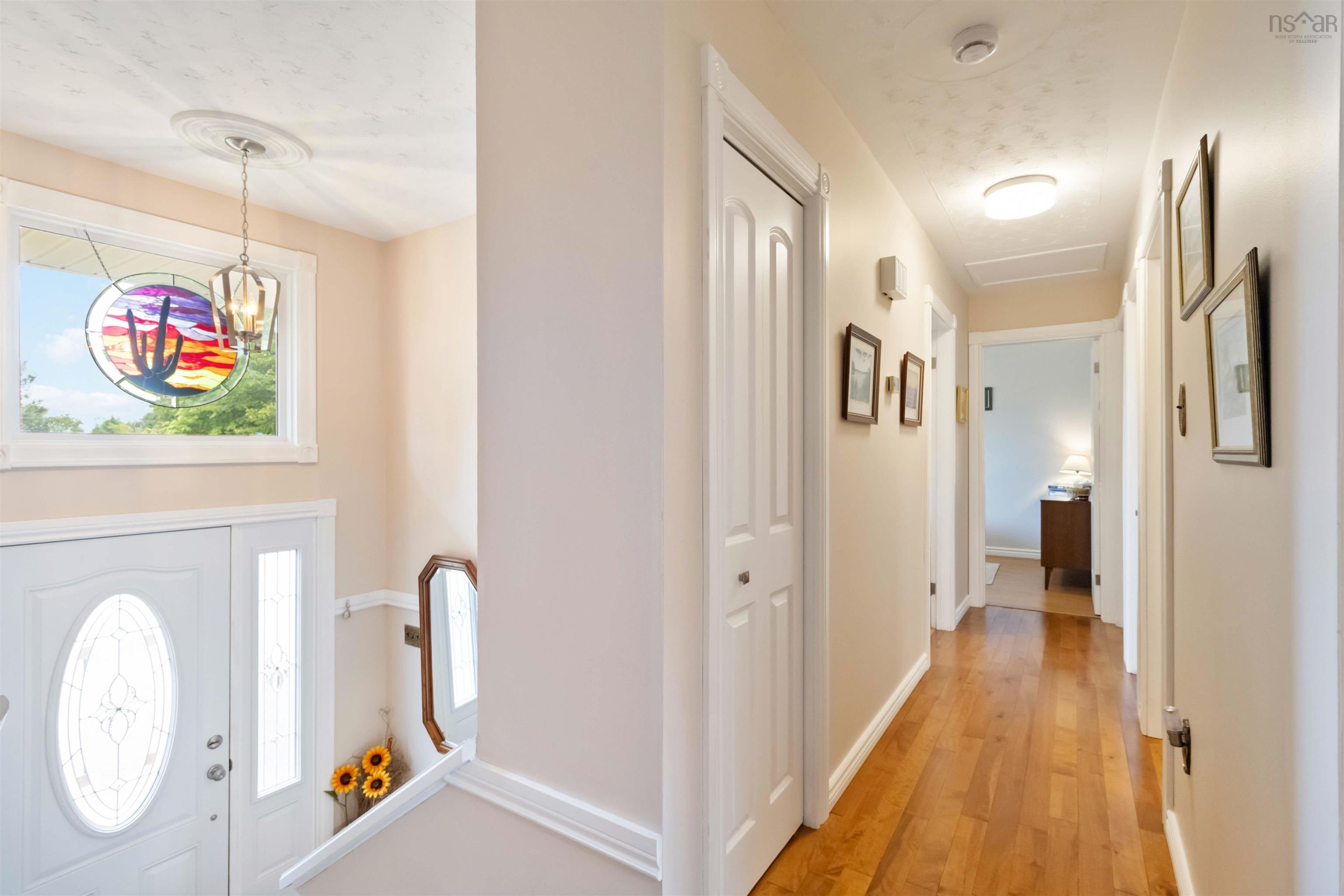 1 Patricia Place photo #3