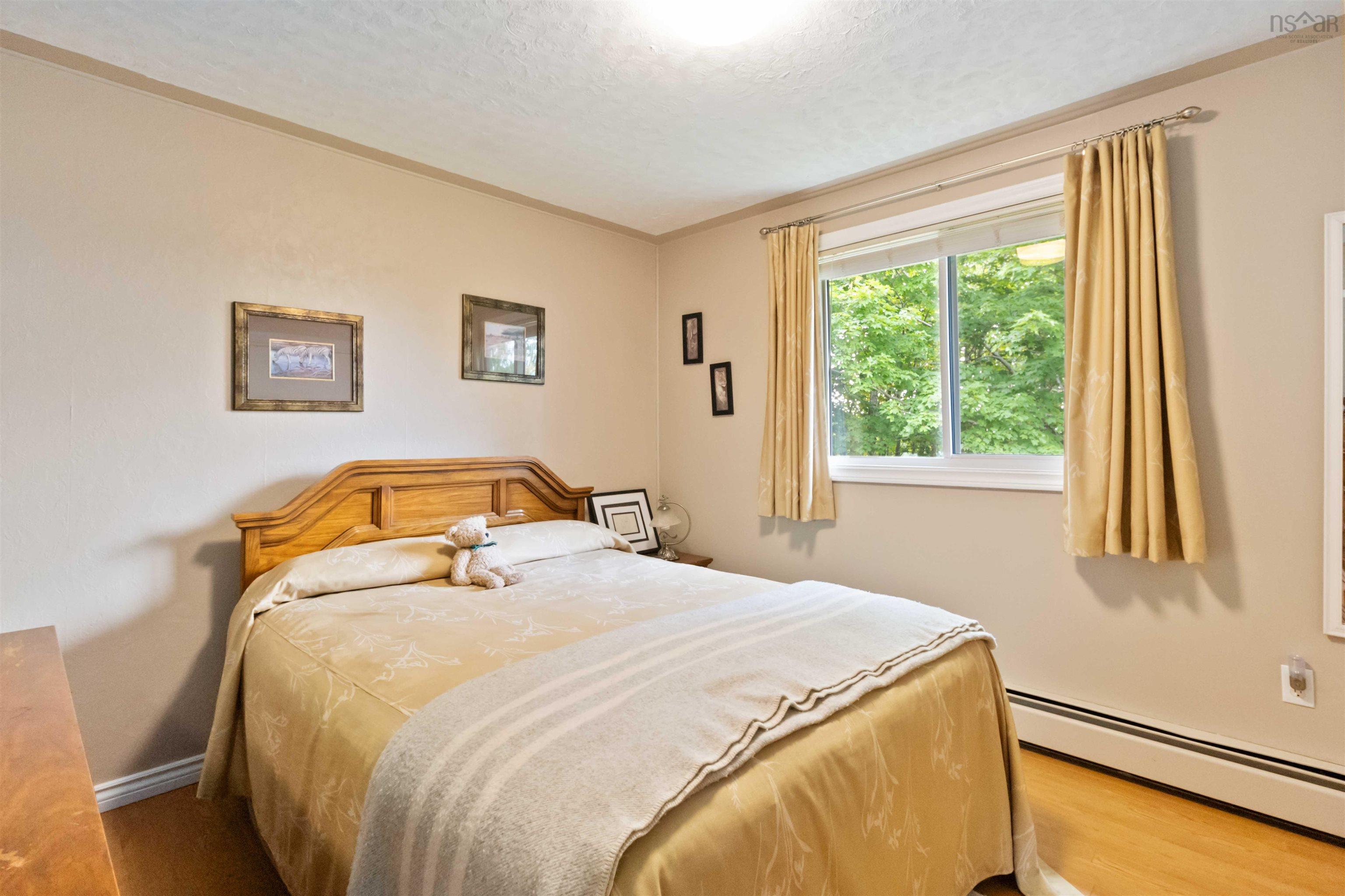 1 Patricia Place photo #9