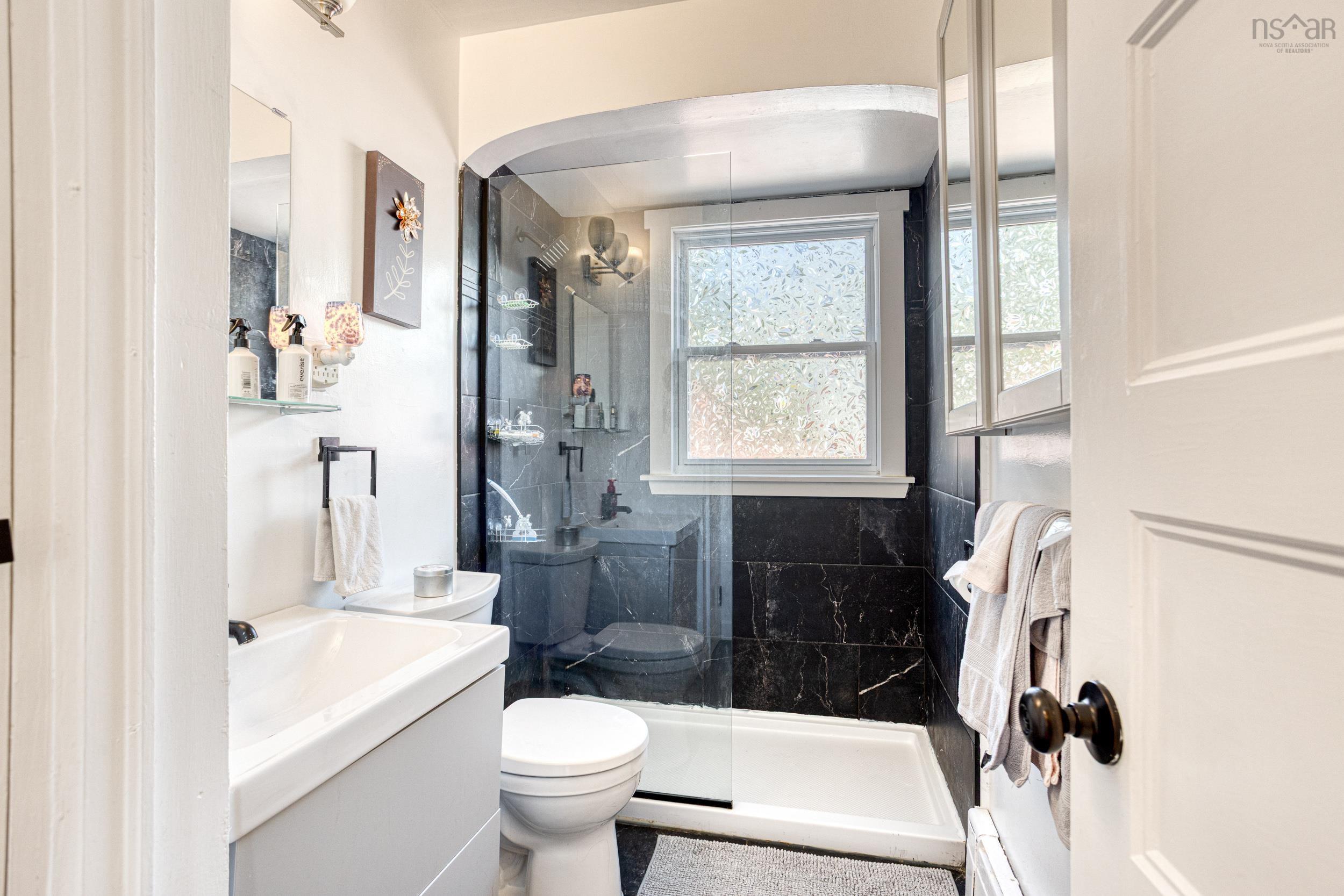 7041 Pearson Drive photo #17