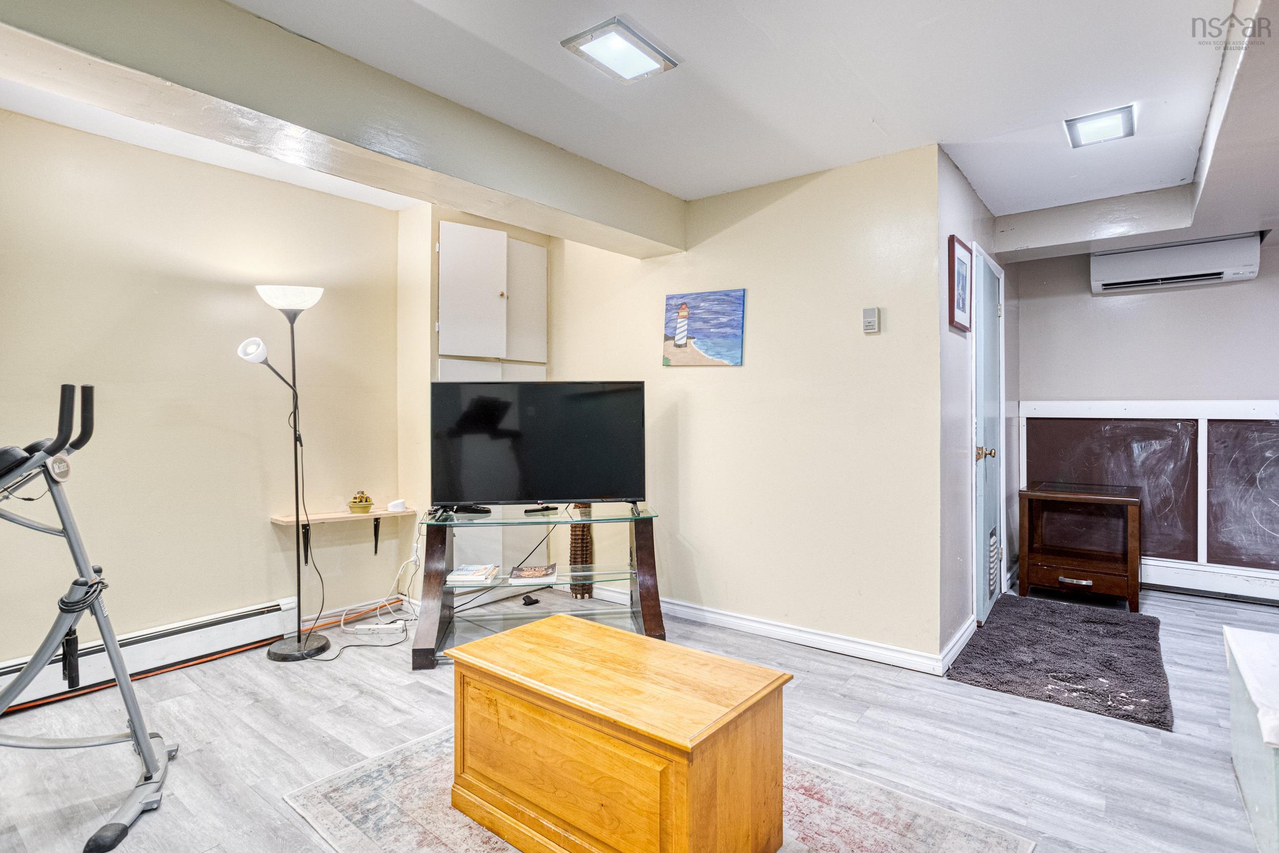 7041 Pearson Drive photo #20