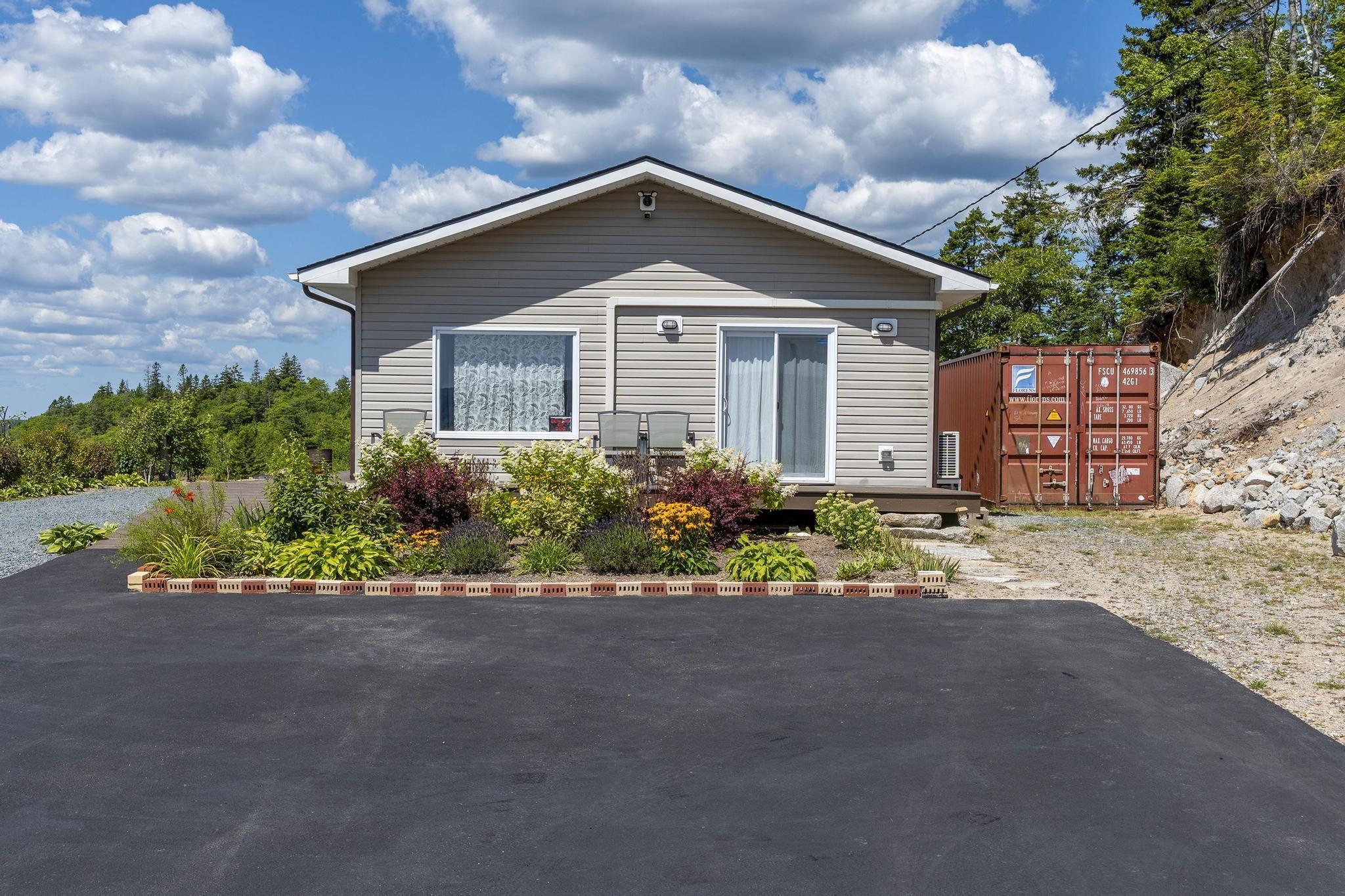 166 Hillside Drive photo #2