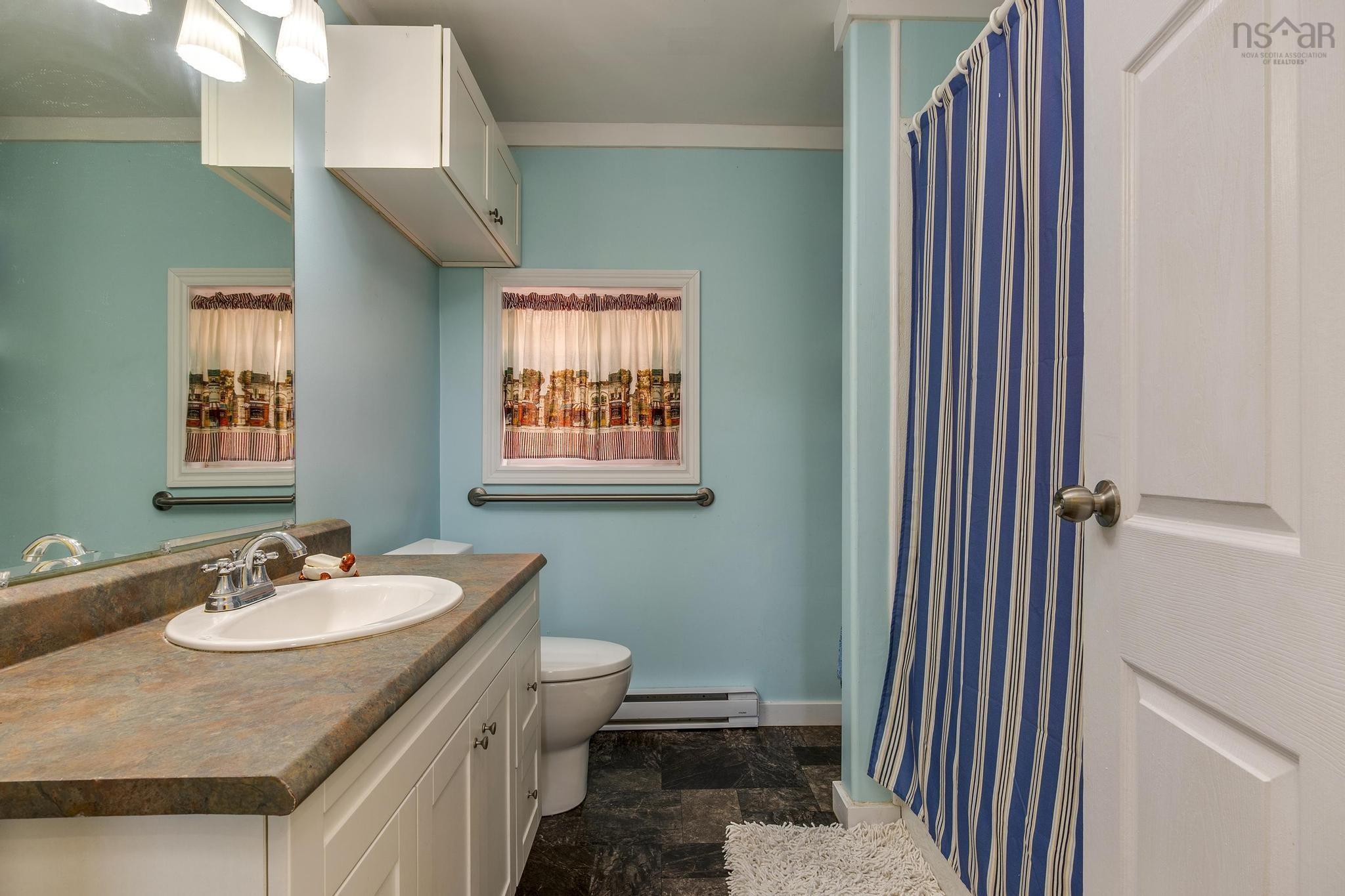 166 Hillside Drive photo #15