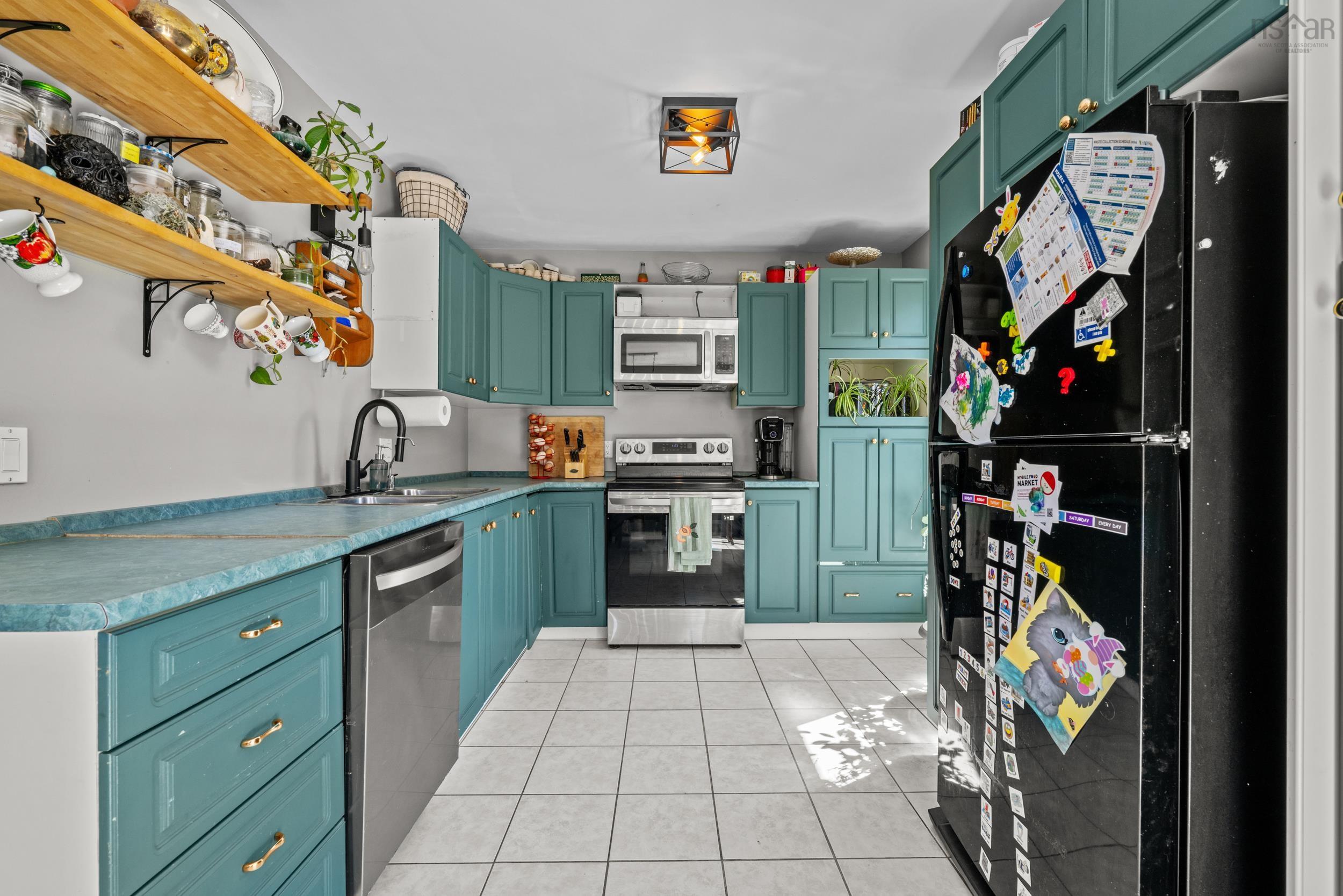 327 East Petpeswick Road photo #15